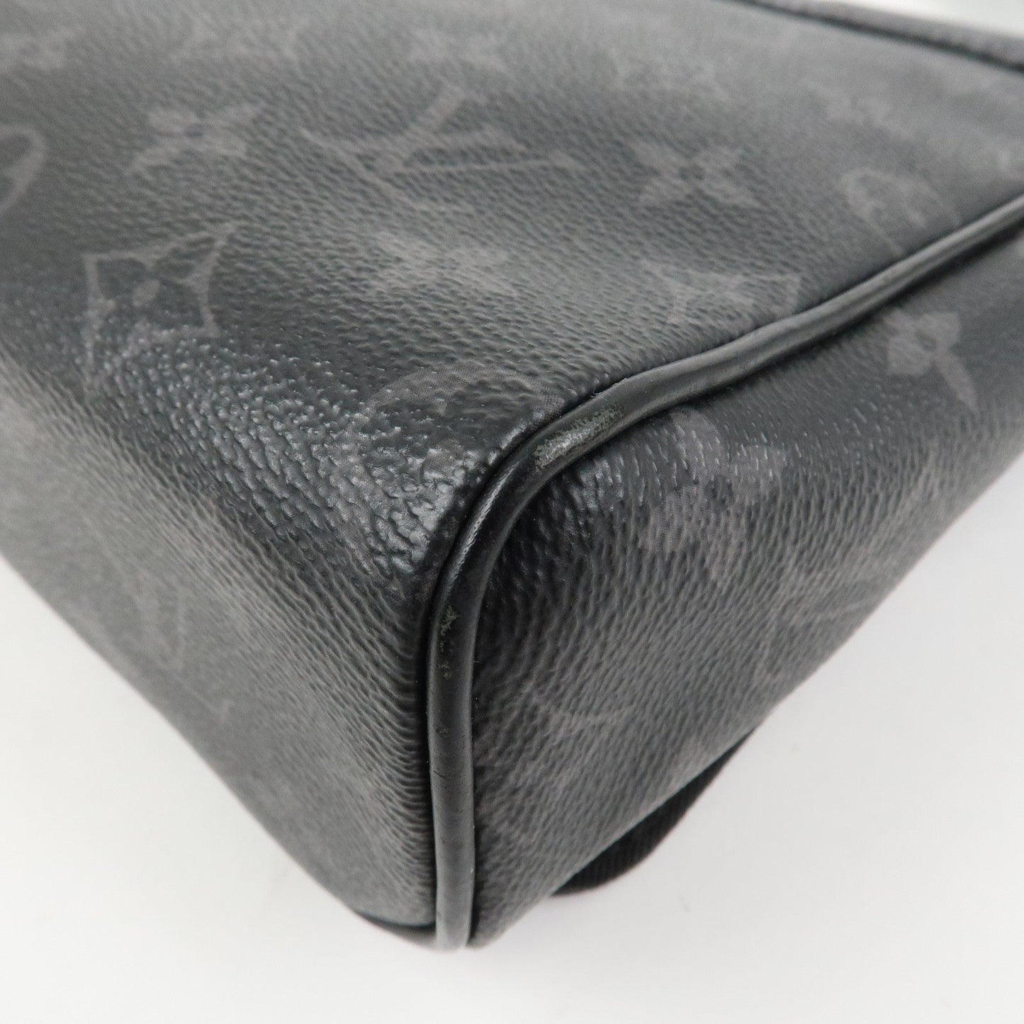 Louis Vuitton Monogram Eclipse District PM Crossbody Bag M44000【Pre-order】