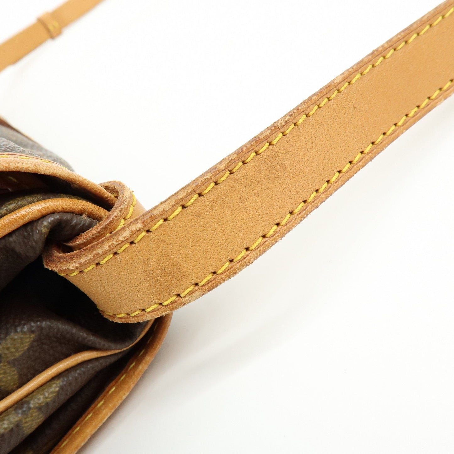 Louis Vuitton Monogram Saumur 30 Canvas Shoulder Bag Brown M42256【Pre-order】