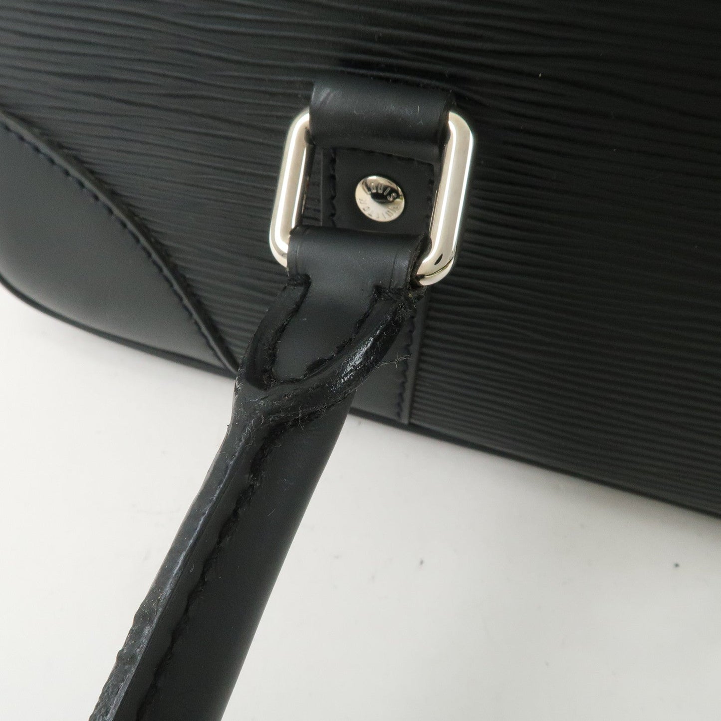 Louis Vuitton Epi Segur PM Hand Bag Noir Black M58822【Pre-order】
