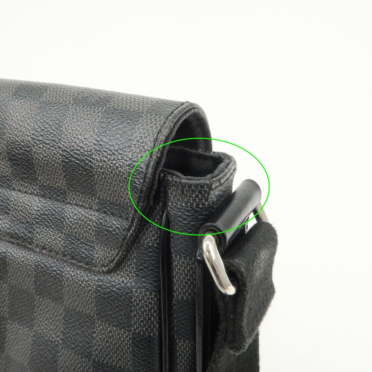 Louis Vuitton Damier Graphite District PM Shoulder Bag Noir N41260【Pre-order】