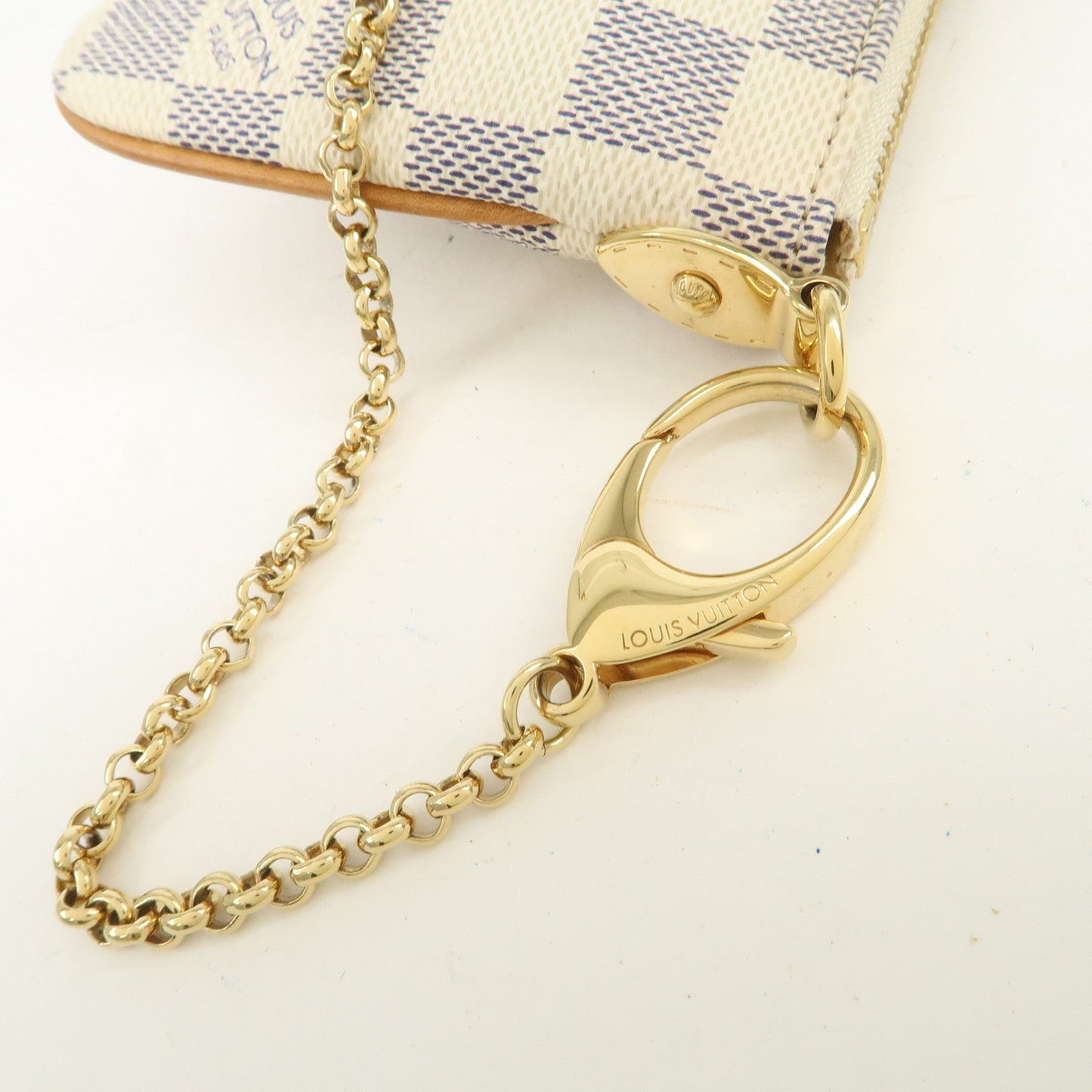 Louis Vuitton Damier Azur Pochette Milla MM Mini Pouch N60027【Pre-order】