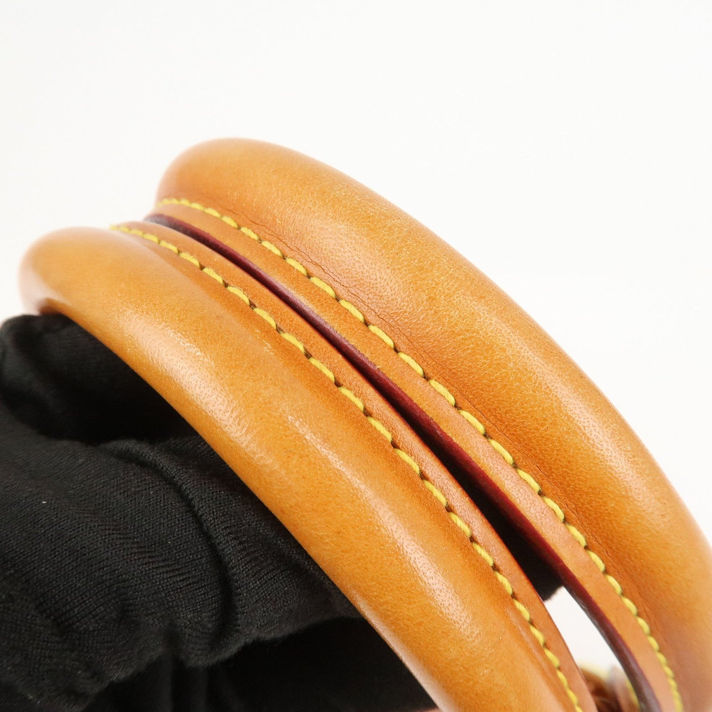 Louis Vuitton Lockit Nomade Leather Hand Bag Caramel Brown M85388【Pre-order】