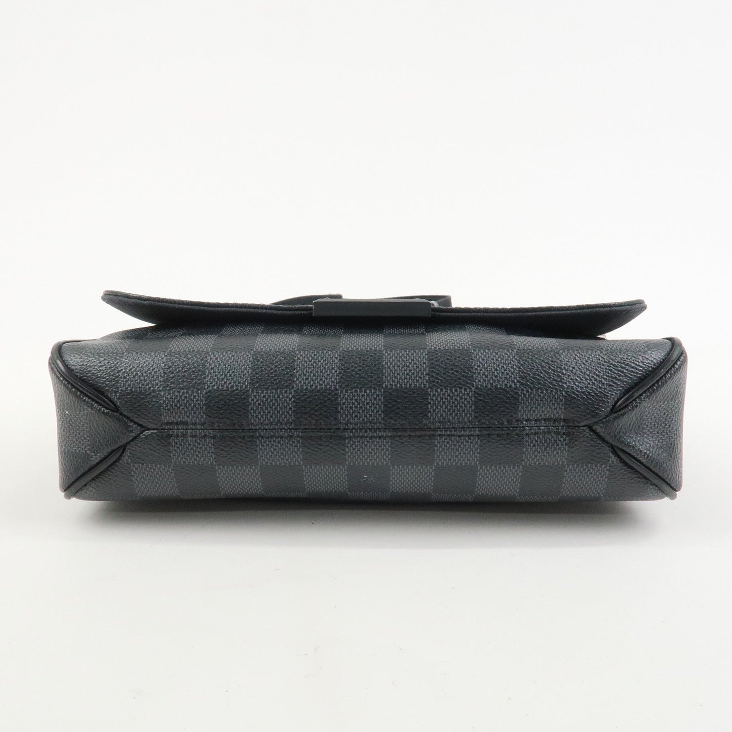 Louis Vuitton Damier Graphite District PM Shoulder Bag Noir N41260【Pre-order】