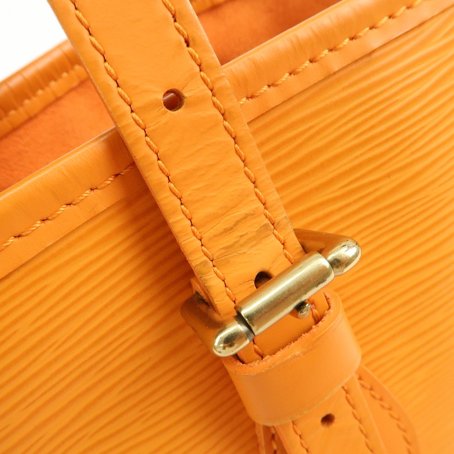 Louis Vuitton Epi Bucket PM Shoulder Bag Tote Bag Mandarin M5899H【Pre-order】