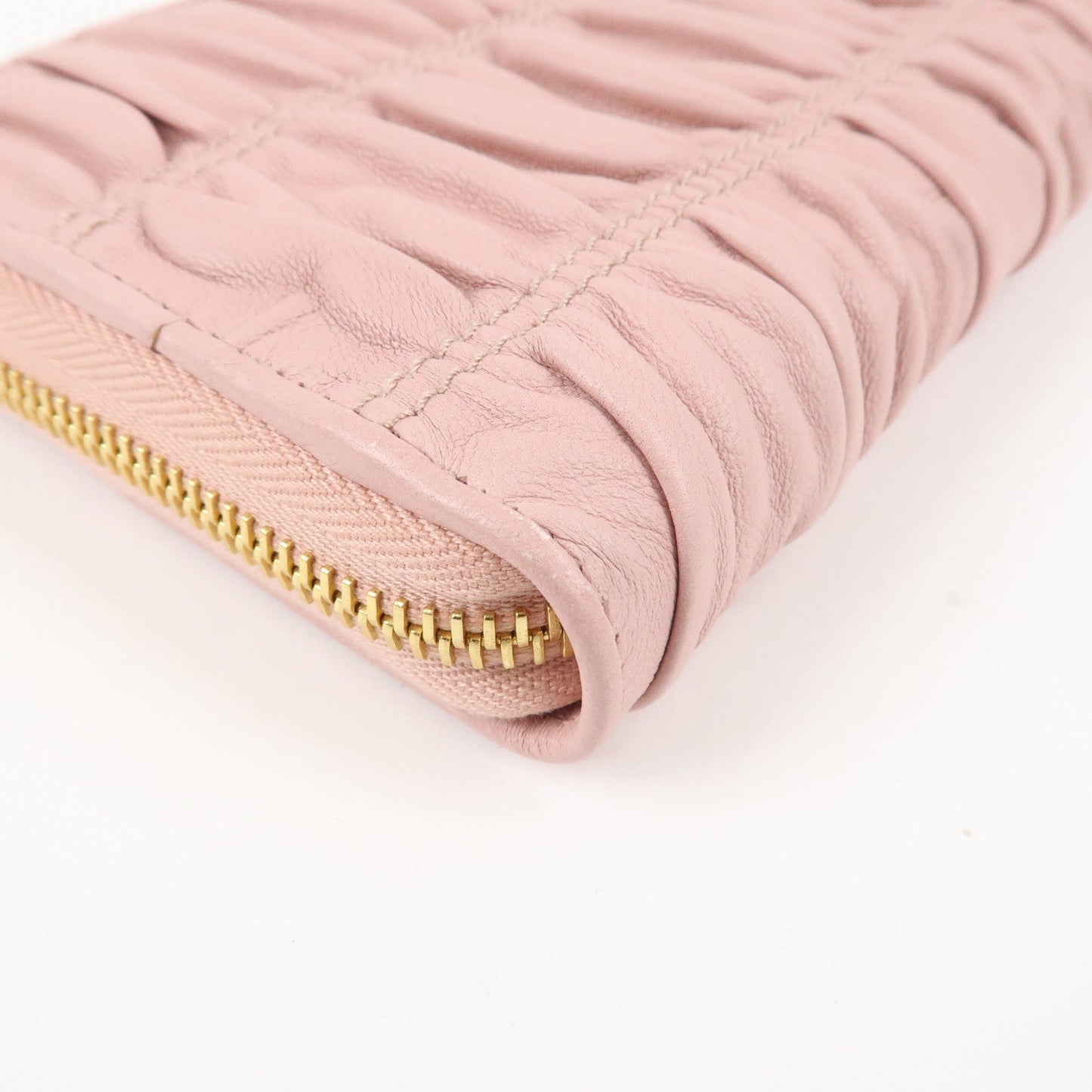 Prada Leather Gather Round Zippy Wallet Gold Hardware Pink 1M0506 Used【Pre-order】