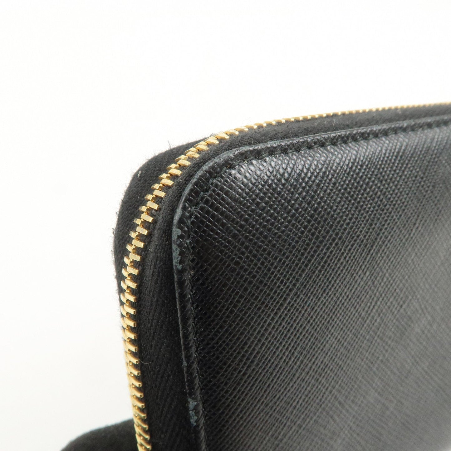 Prada Logo Saffiano Leather Round Zippy Long Wallet Black【Pre-order】
