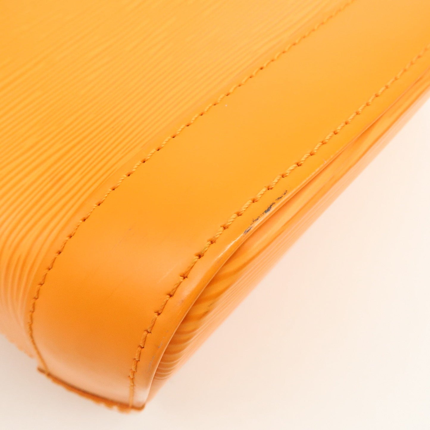 Louis Vuitton Epi Leather Alma PM Hand Bag Mandarin Orange M5124H【Pre-order】