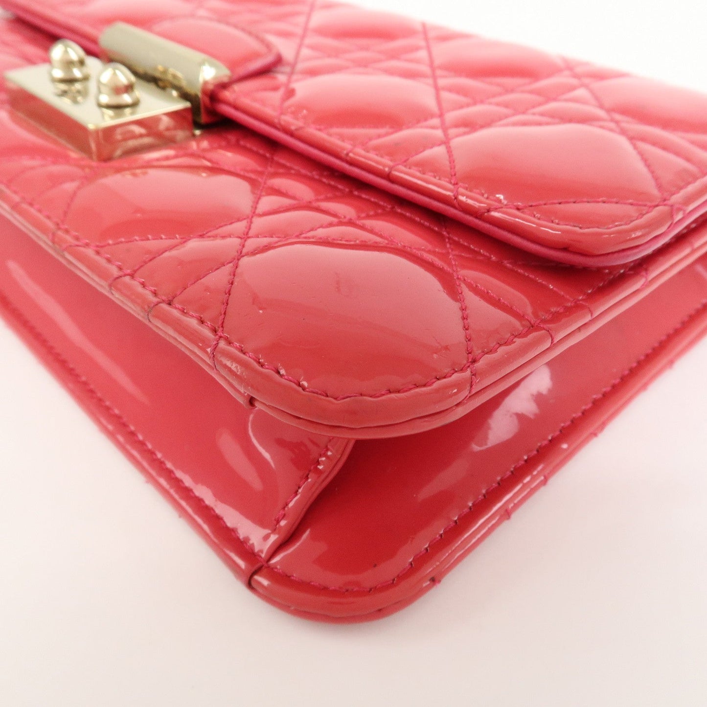Christian Dior Cannage New Lock Patent Leather Chain Shoulder Bag【Pre-order】