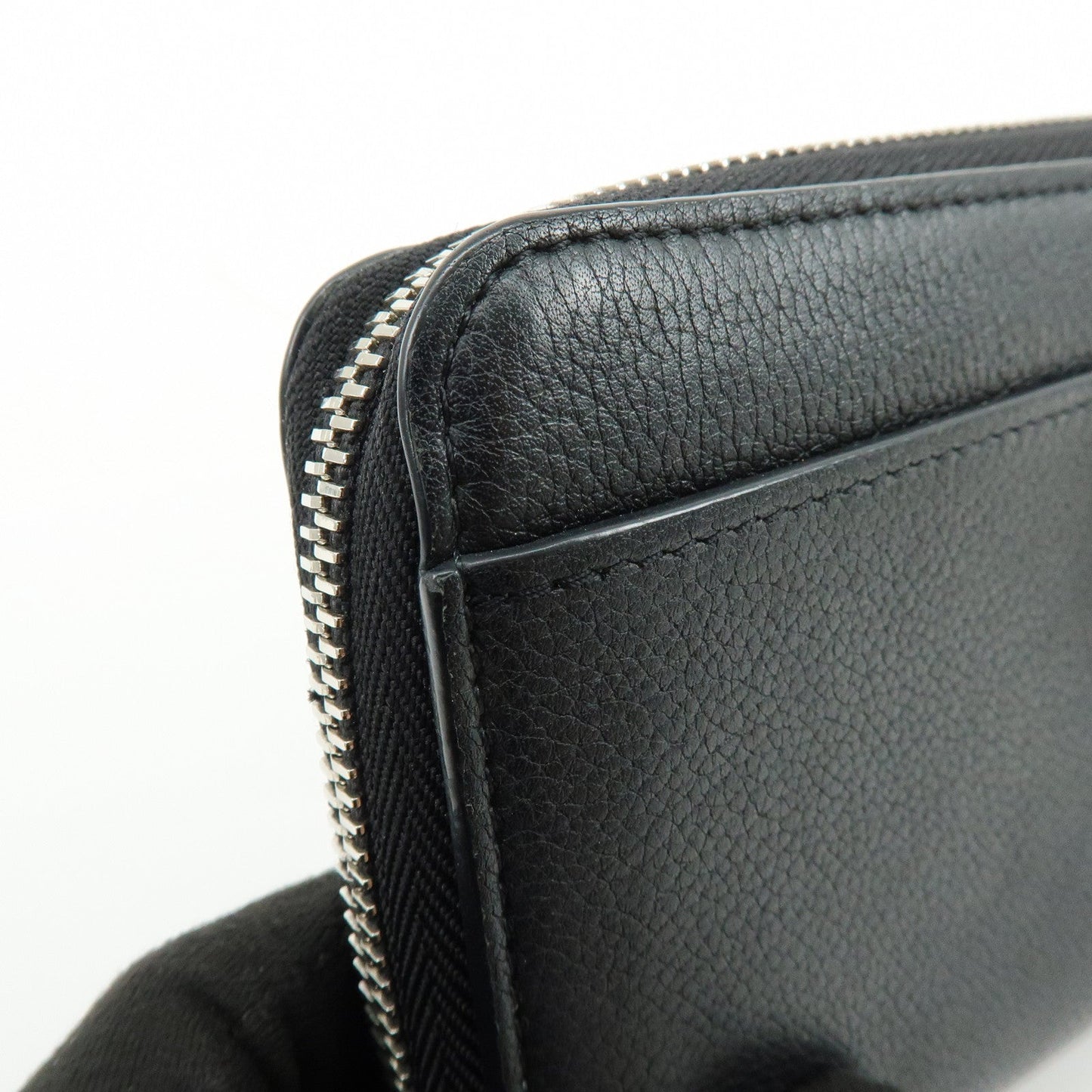 Louis Vuitton Leather Lockme Round Zippy Long Wallet Noir M62622【Pre-order】
