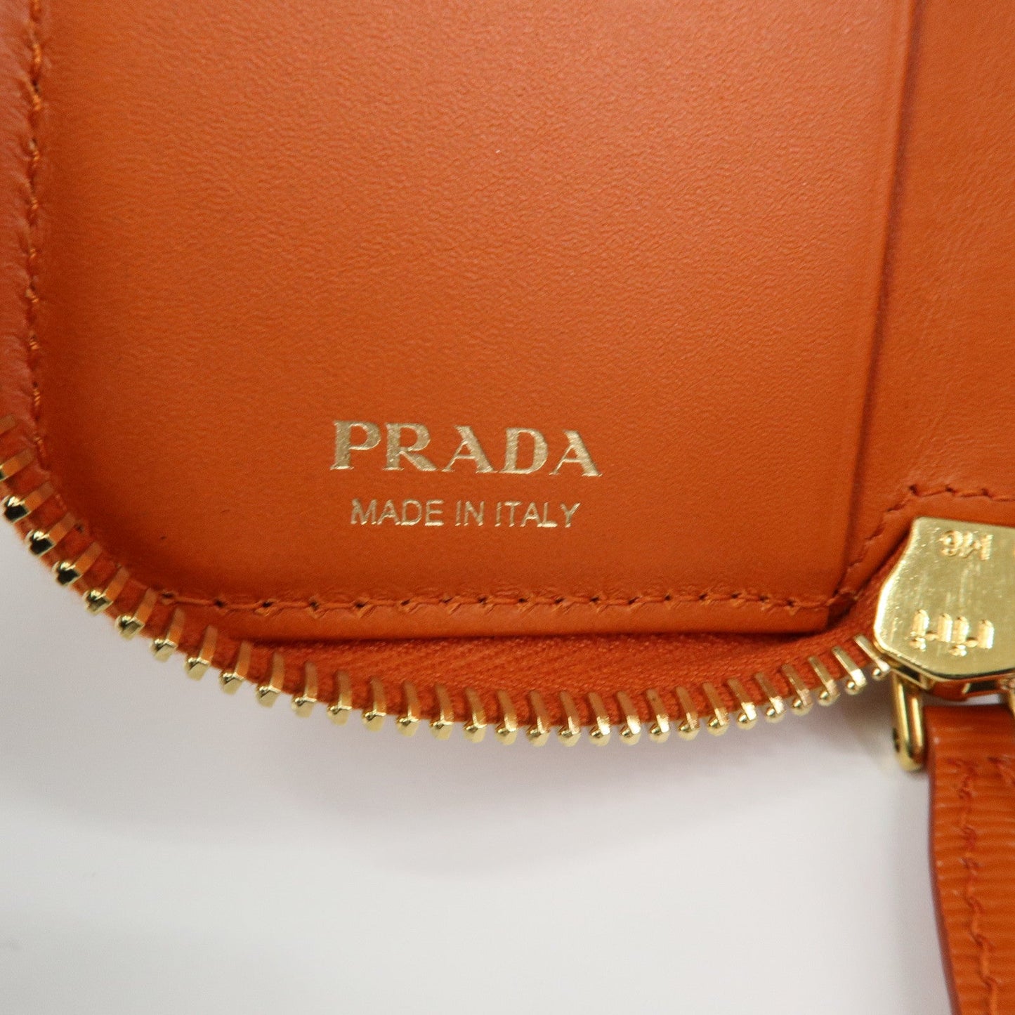 Prada Saffiano Leather Round Zippy 6 Rings Key Case Orange 1PG604【Pre-order】