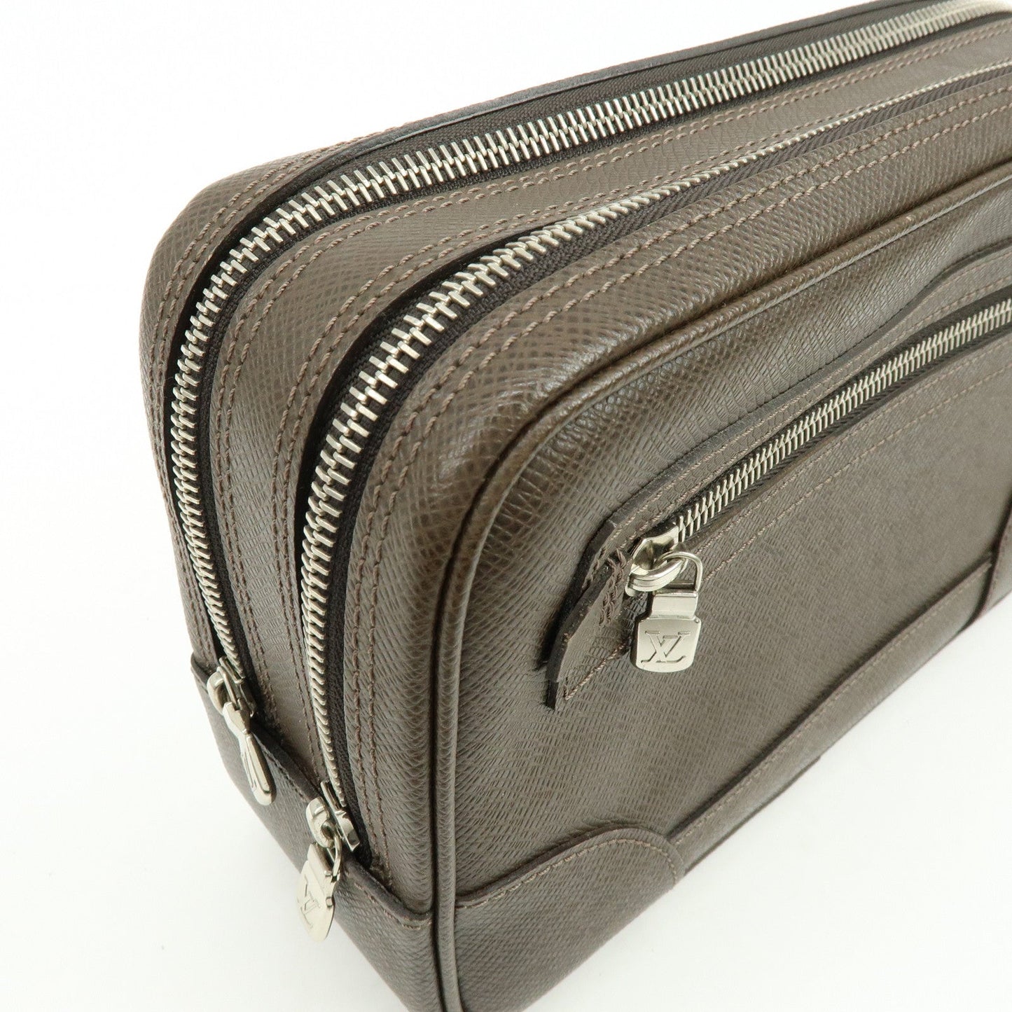 Louis Vuitton Taiga Neo Pavel Clultch Bag Grizzly M31148【Pre-order】