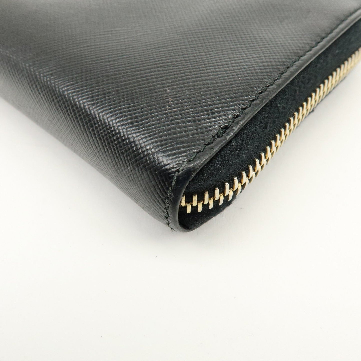 Prada Saffiano Leather Round Zippy Long Wallet Black 1M0506【Pre-order】