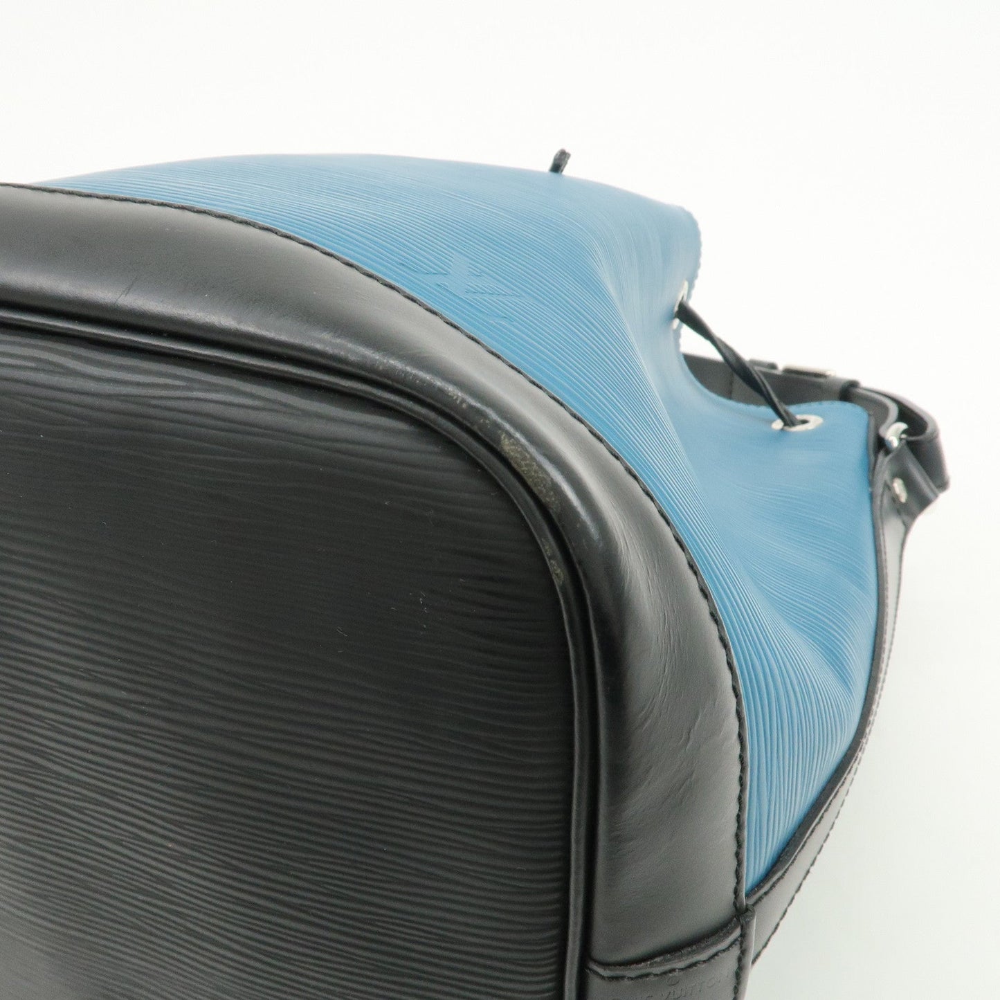 Louis Vuitton Epi Petit Noe Tricolor Leather Shoulder Bag M40880【Pre-order】