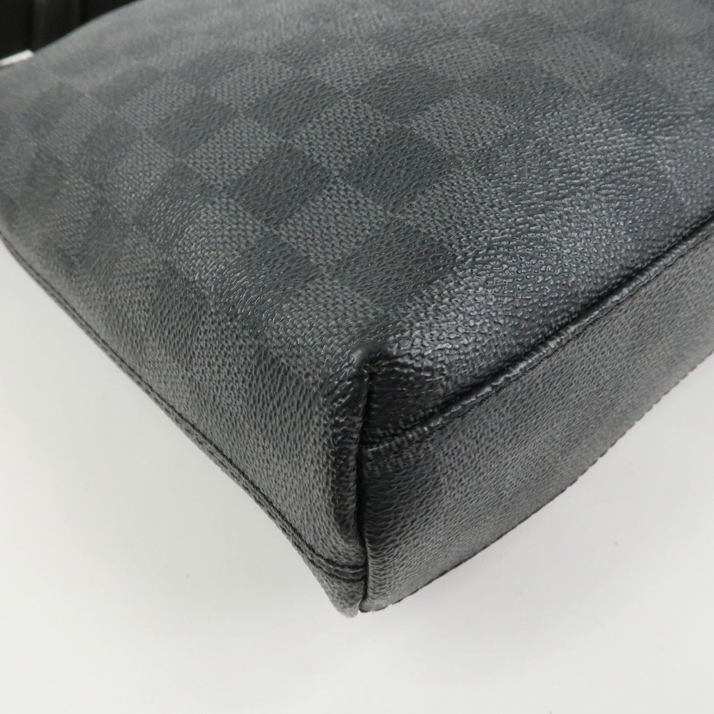 Louis Vuitton Damier Graphite Mick PM Shoulder Crossbody Bag N41211【Pre-order】