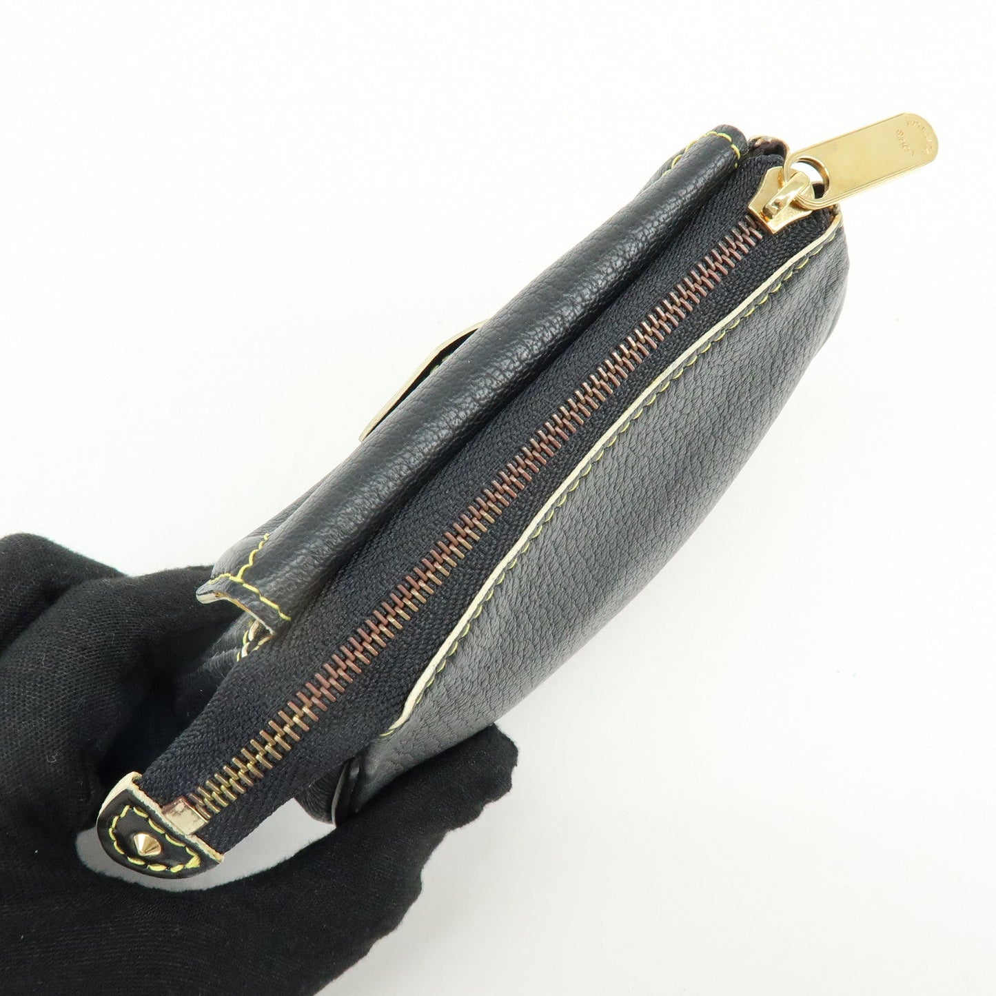 Louis Vuitton Suhari Mignon Leather Pouch Noir Black M91780【Pre-order】
