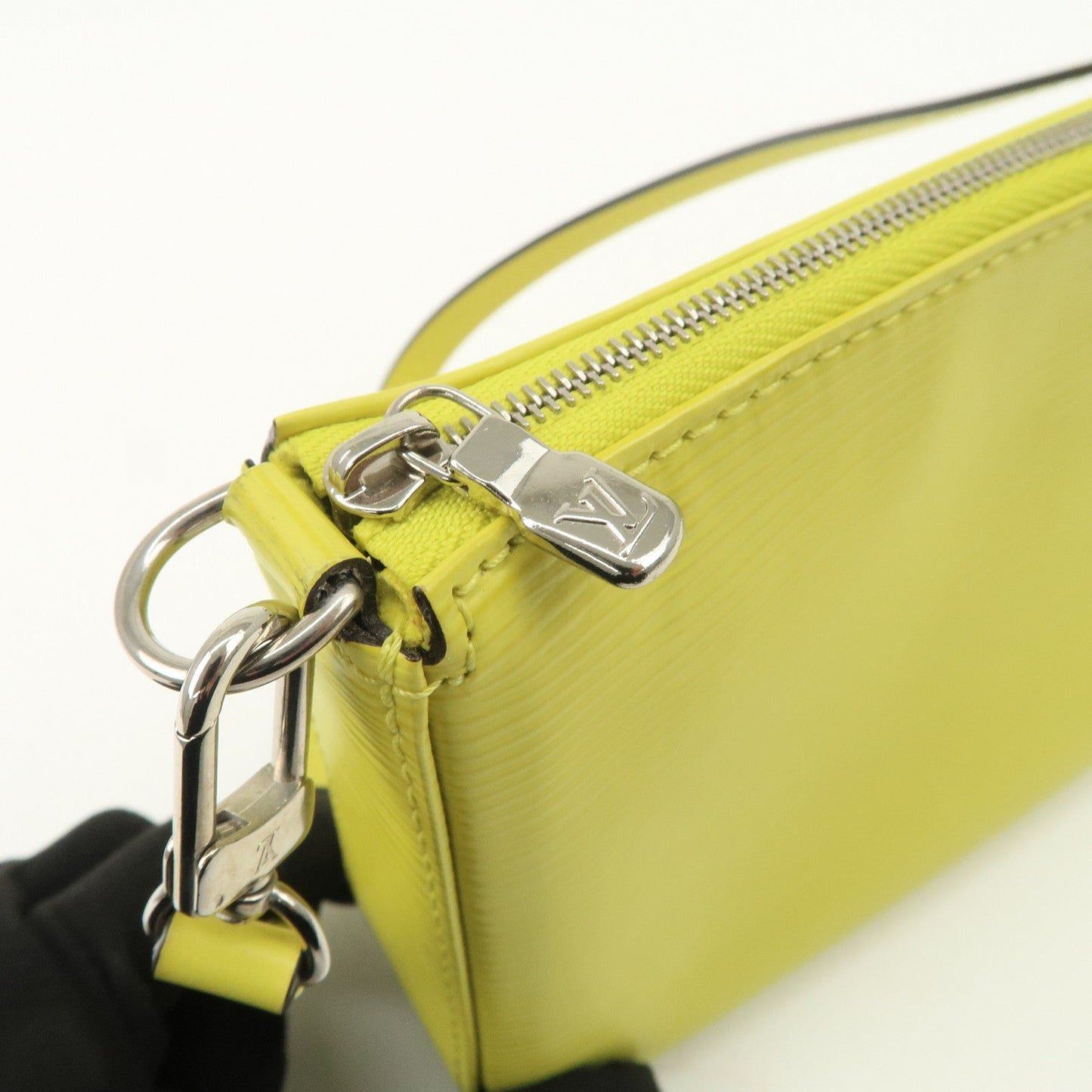 Louis Vuitton Epi Pochette Accessoires Pouch Pistache M40975【Pre-order】