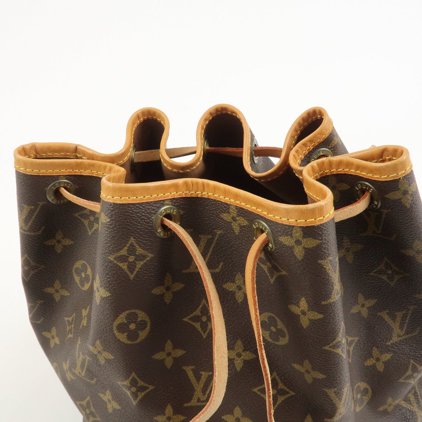 Louis Vuitton Monogram Petit Noe Shoulder Bag Brown M42226【Pre-order】
