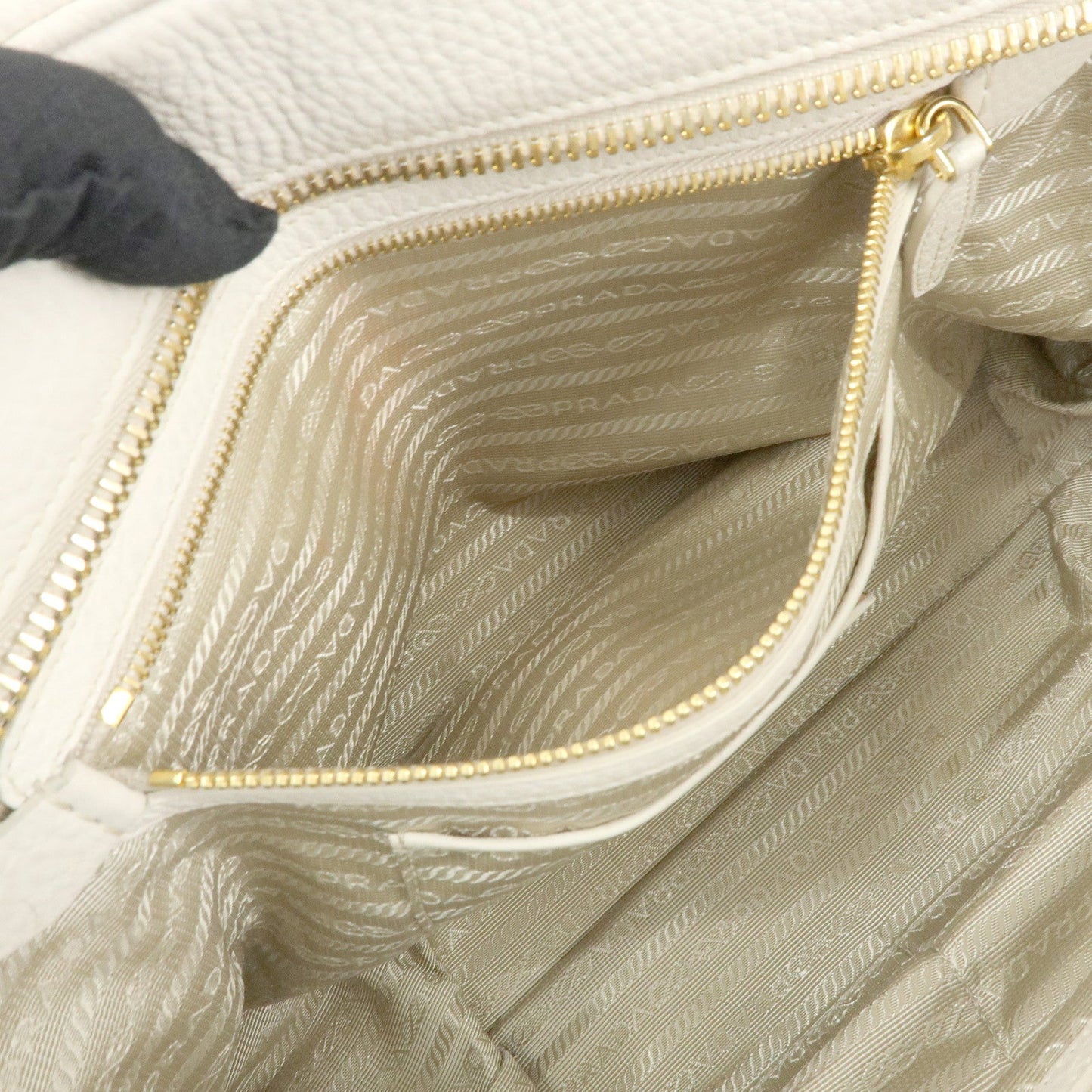 Prada Vitello Daino Leather Hand Bag Ivory BL0804【Pre-order】