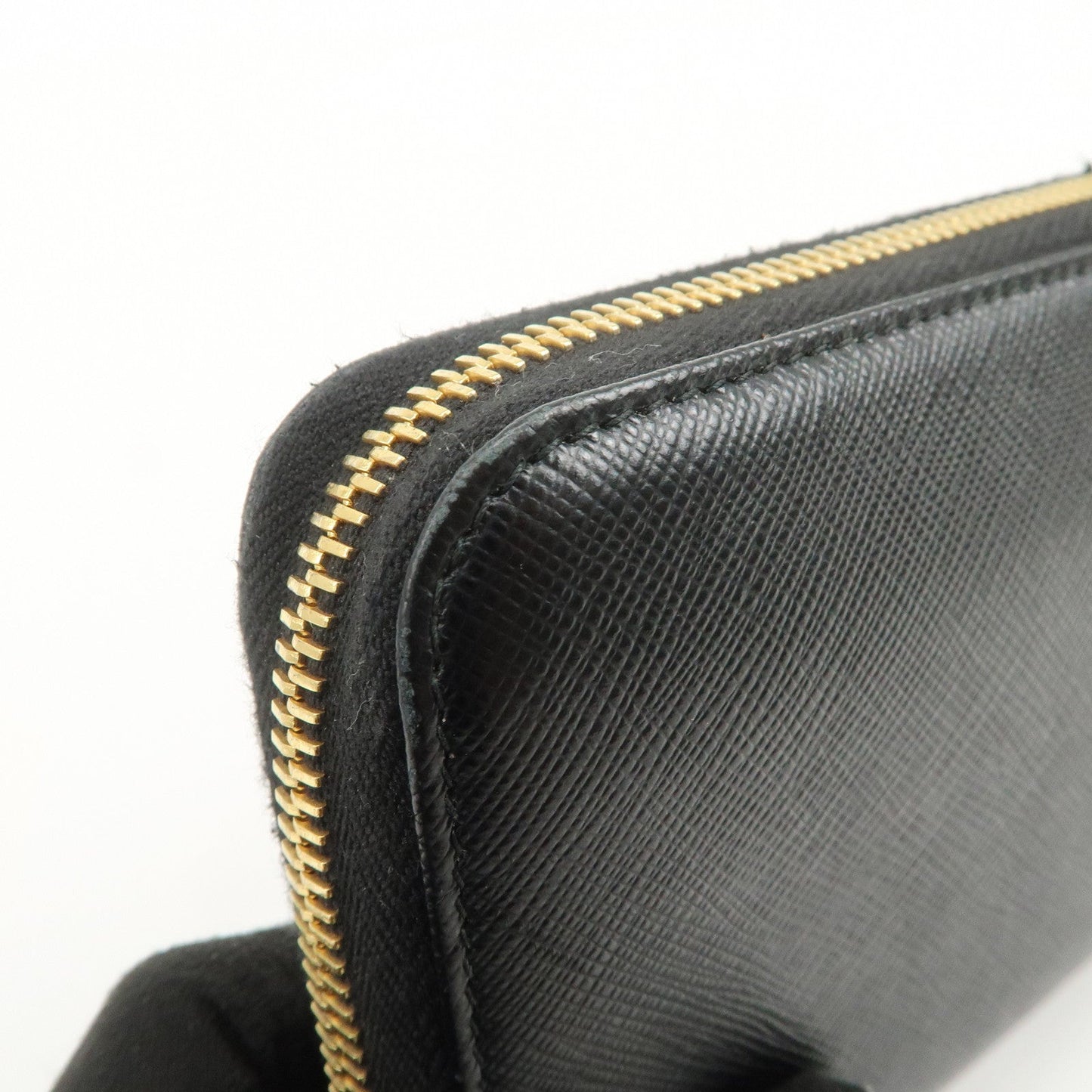 Prada Logo Saffiano Leather Round Zippy Long Wallet Black【Pre-order】