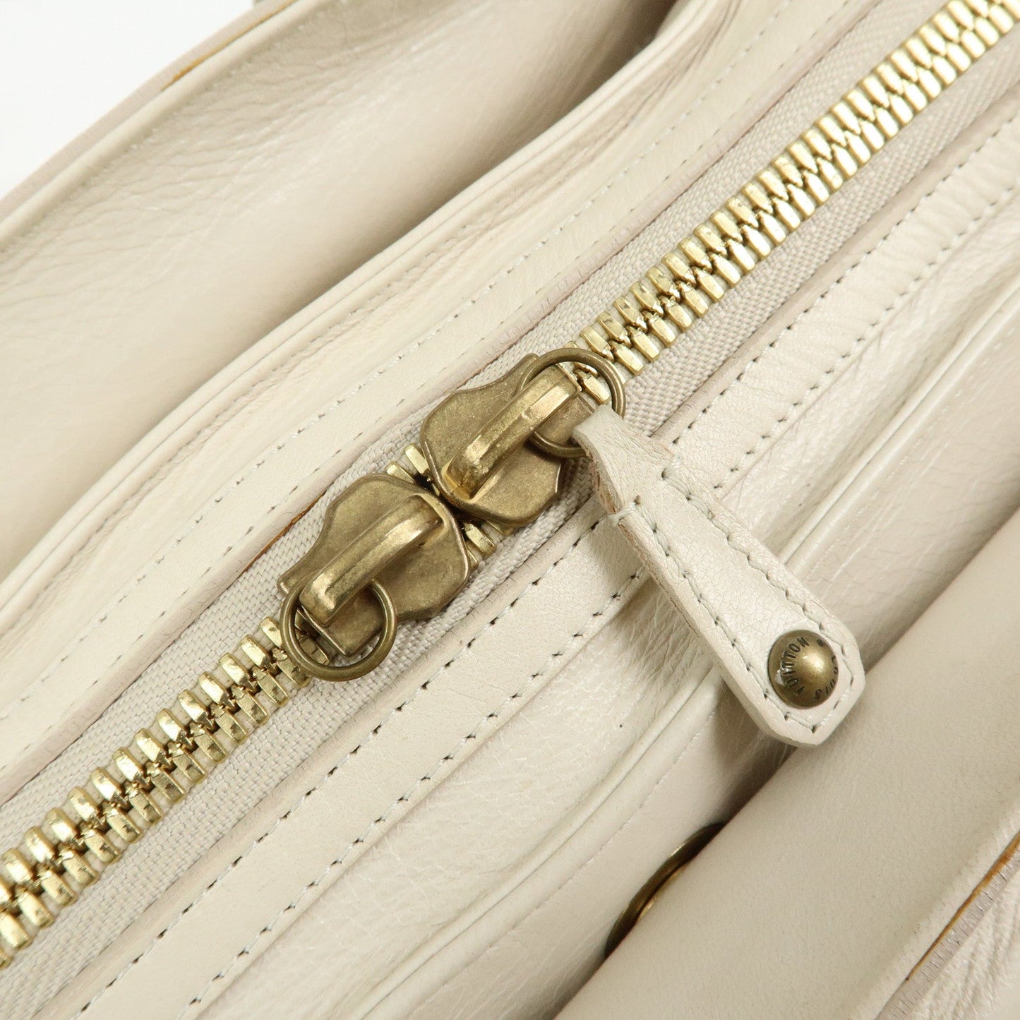 Louis Vuitton Cruise Line Rivet Bag Leather Hand Bag Ecru M95345【Pre-order】