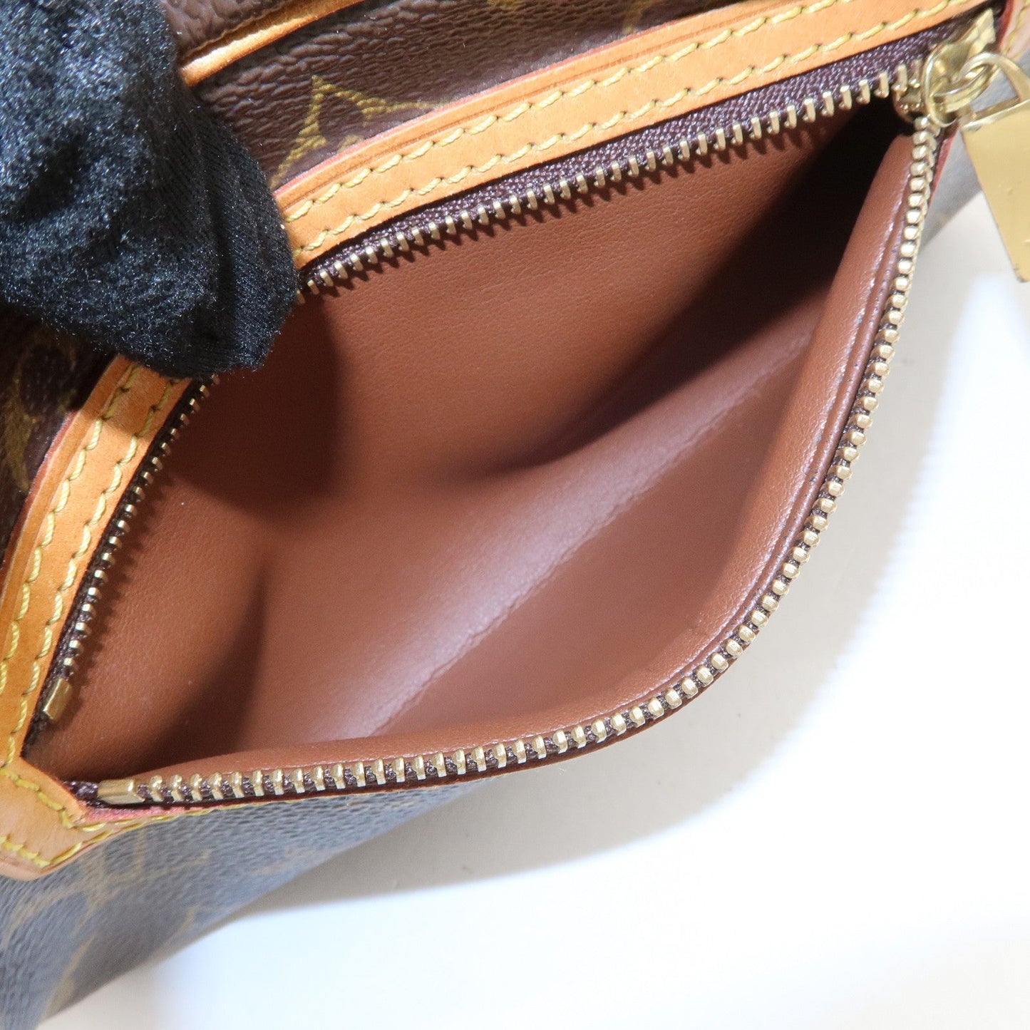 Louis Vuitton Monogram Pochette Cite Shoulder Bag Brown M51183【Pre-order】