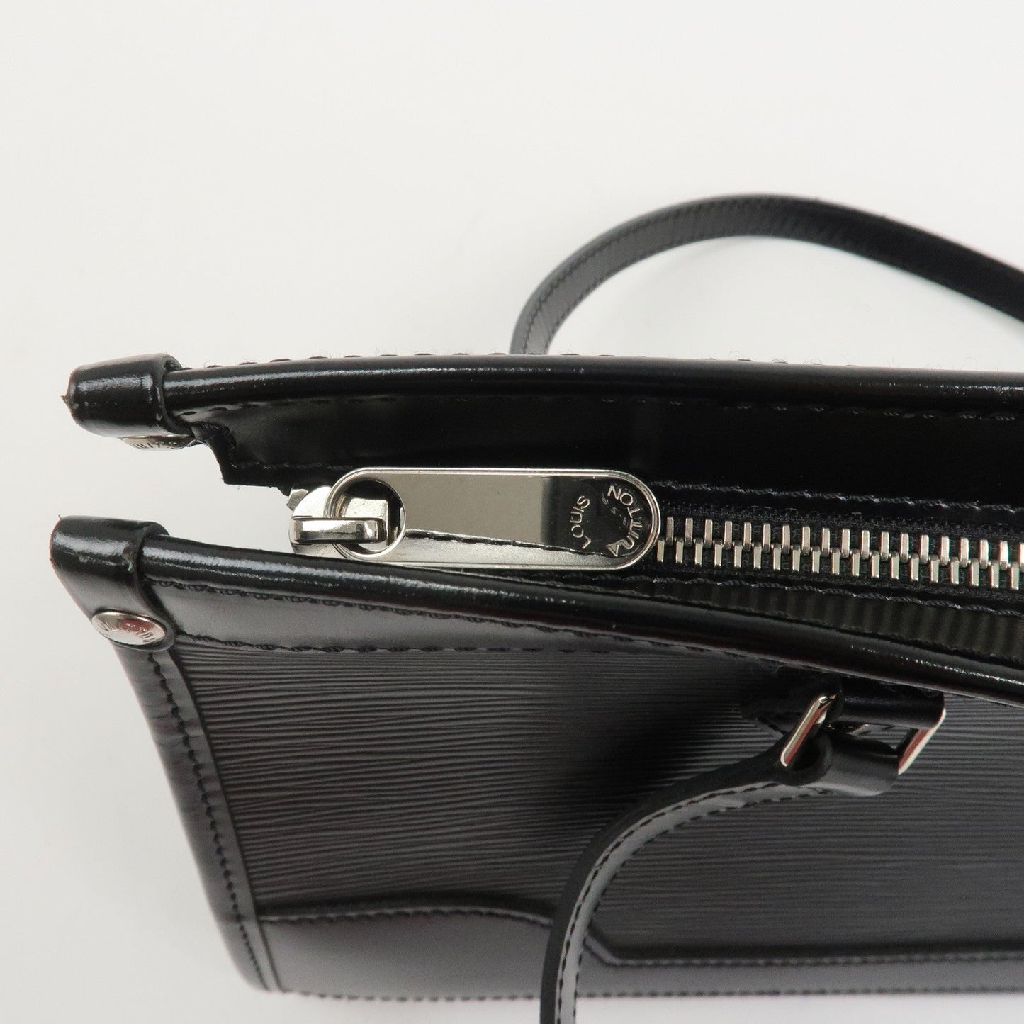 Louis Vuitton Epi Leather Madeleine PM Hand Bag Noir Black M59332【Pre-order】