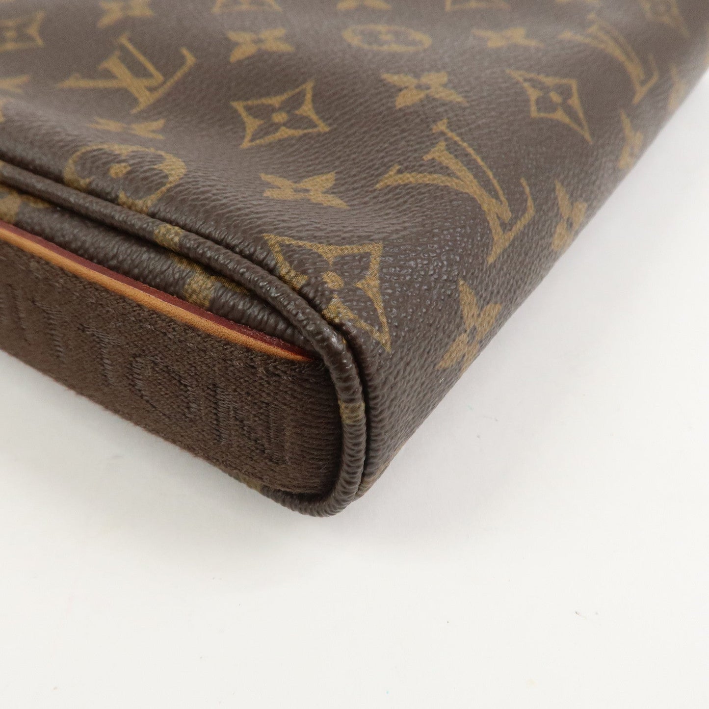 Louis Vuitton Monogram Trotteur Beaubourg Shoulder Bag Brown M97037【Pre-order】