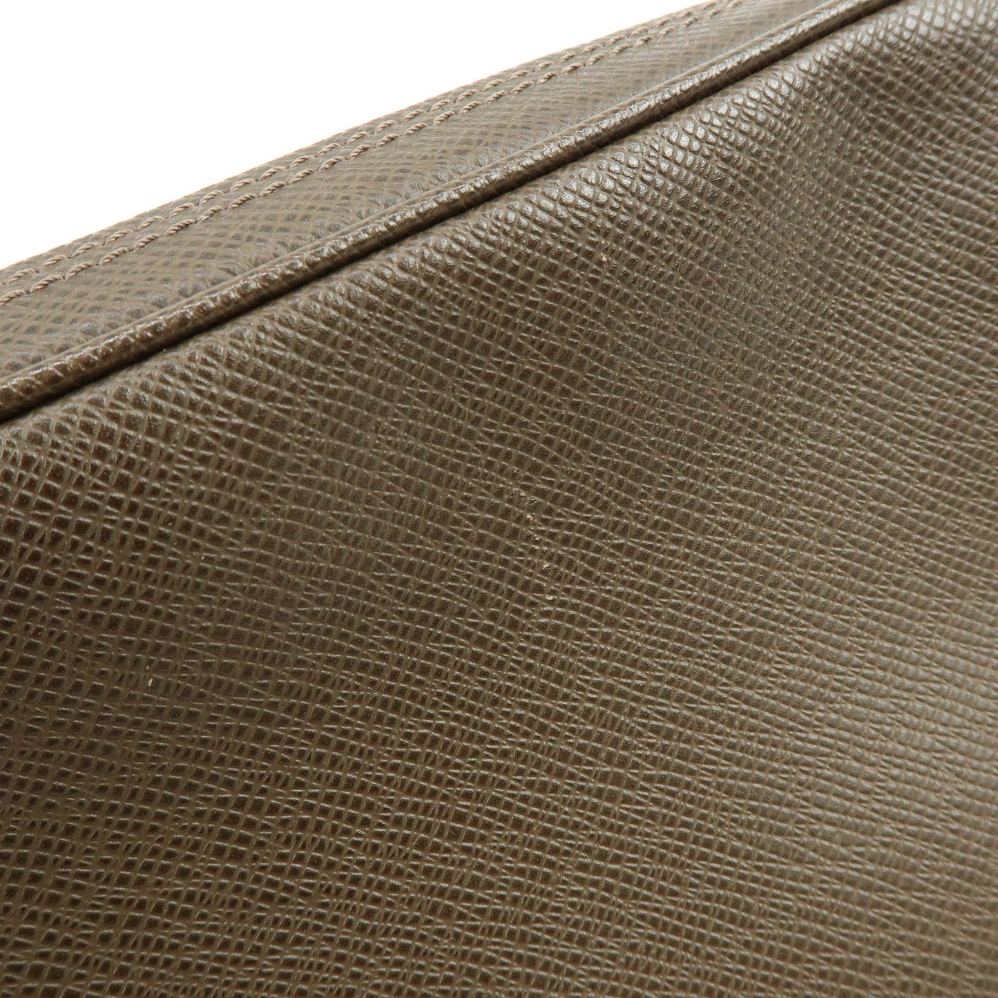 Louis Vuitton Taiga Neo Pavel Clultch Bag Grizzly M31148【Pre-order】