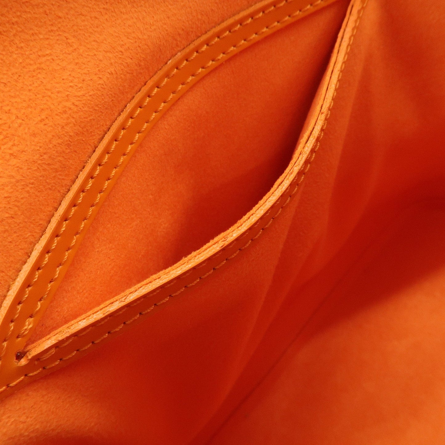 Louis Vuitton Epi Alma Hand Bag Mandarin Orange M5124H【Pre-order】