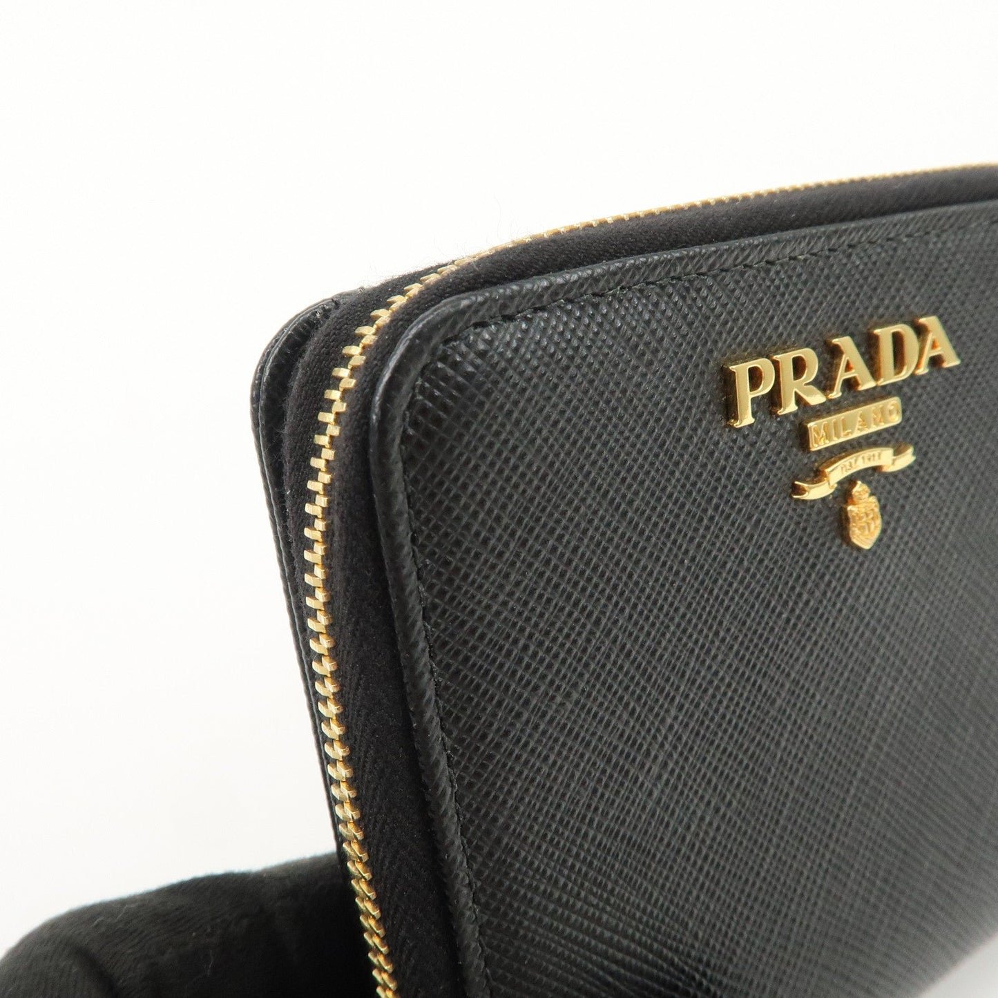 Prada Logo Saffiano Leather Round Zippy Wallet Black 1MM268【Pre-order】