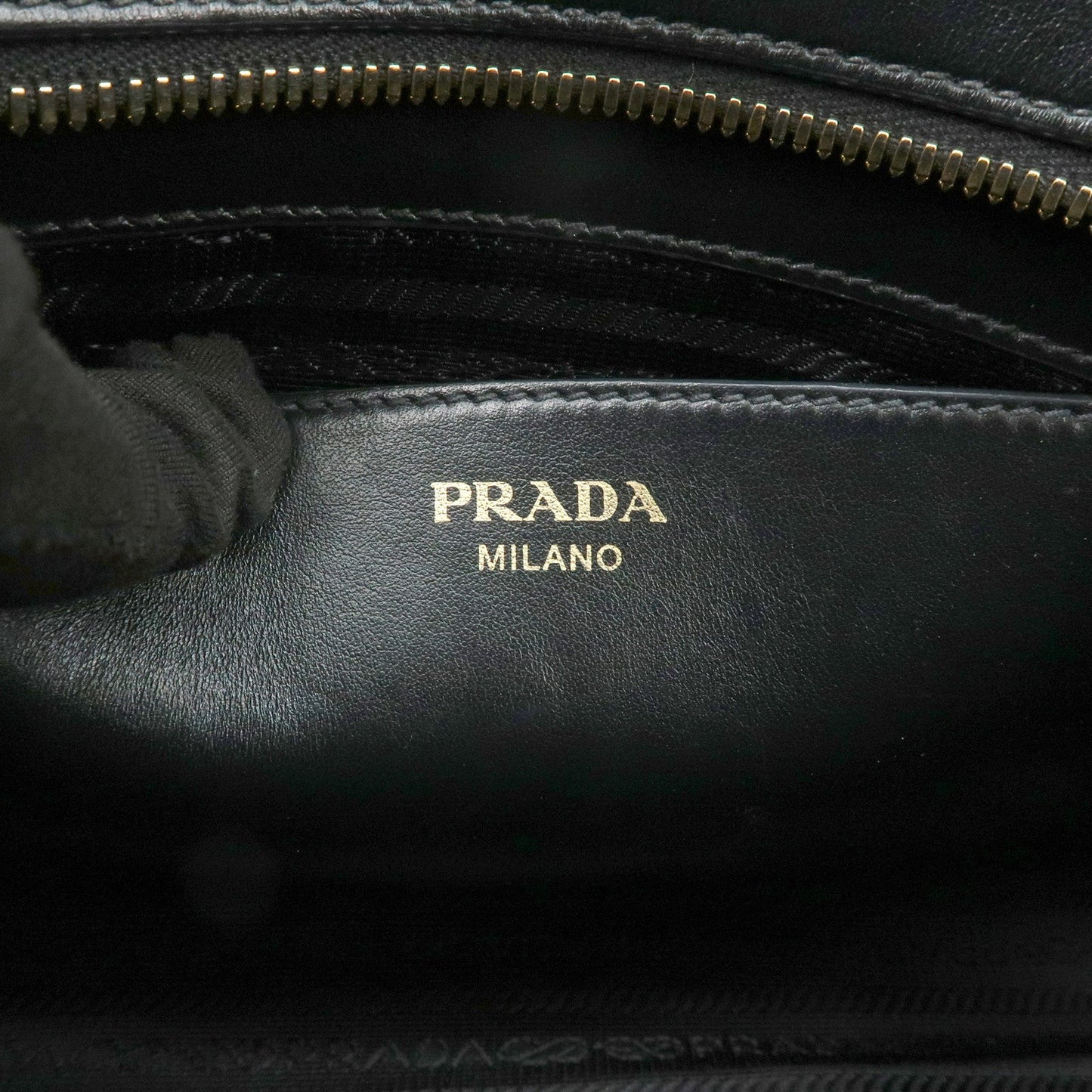 Prada Logo Saffiano Leather Shoulder Bag Gold HDW Black【Pre-order】