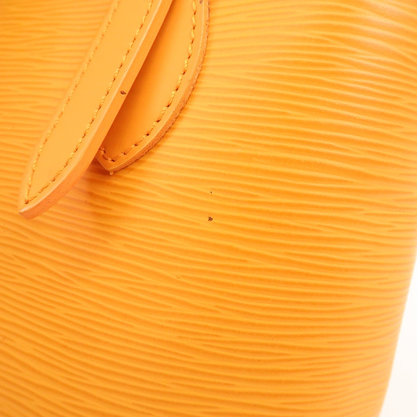 Louis Vuitton Epi Bucket PM Shoulder Bag Tote Bag Mandarin M5899H【Pre-order】
