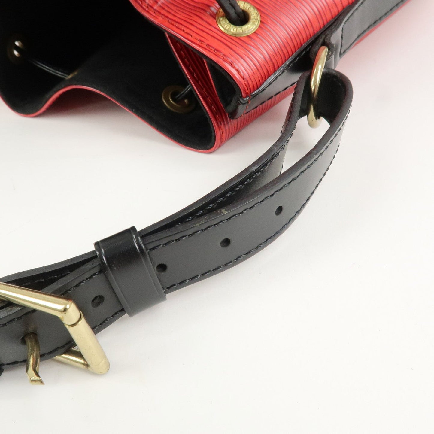 Louis Vuitton Epi Petit Noe Shoulder Bag Bicolor Noir Red M44172【Pre-order】