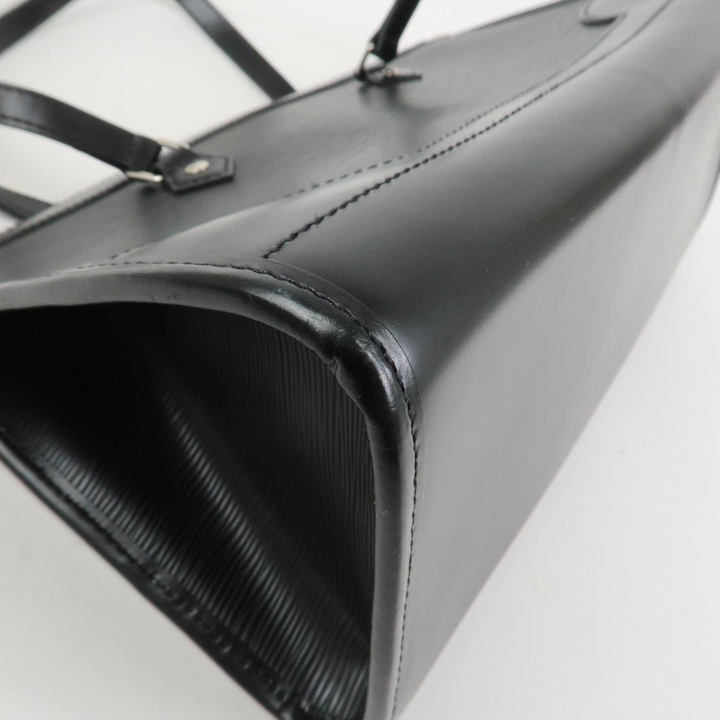 Louis Vuitton Epi Leather Madeleine PM Hand Bag Noir Black M59332【Pre-order】