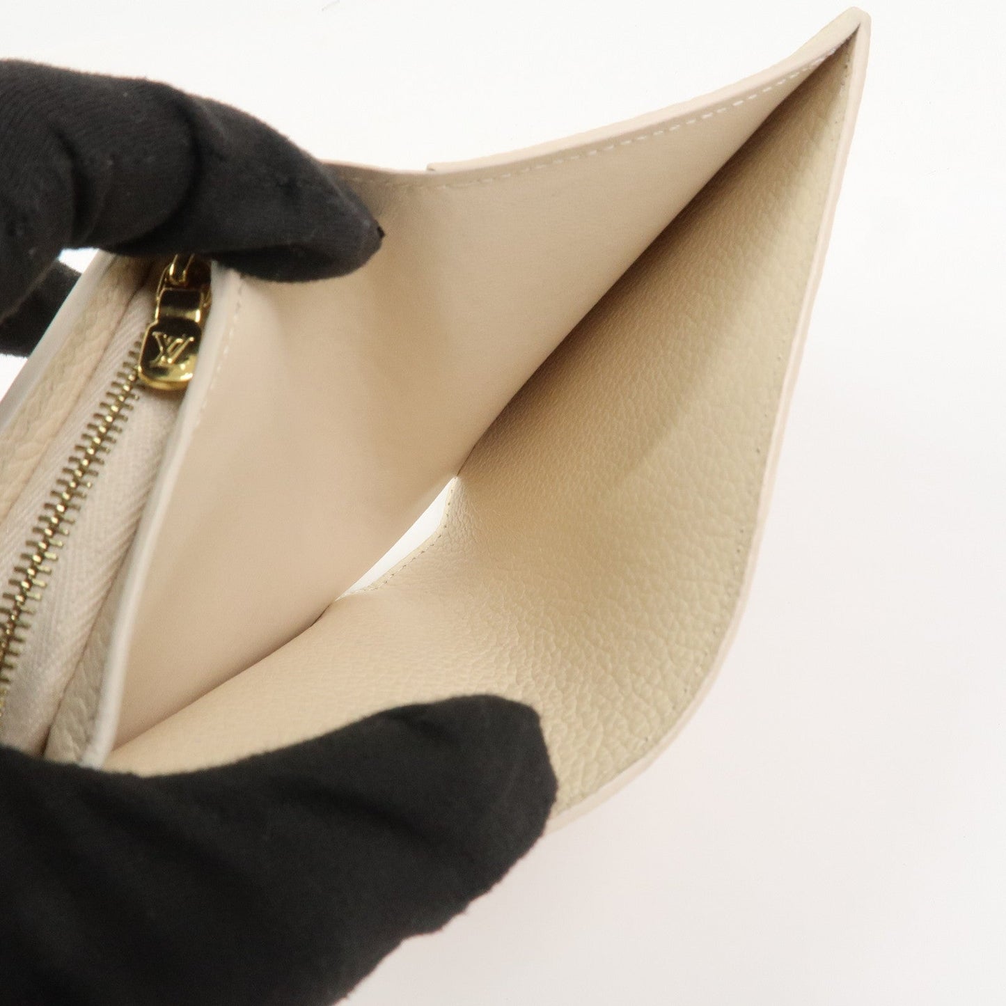 Louis Vuitton Monogram Empreinte Wild At Heart Wallet M80754【Pre-order】