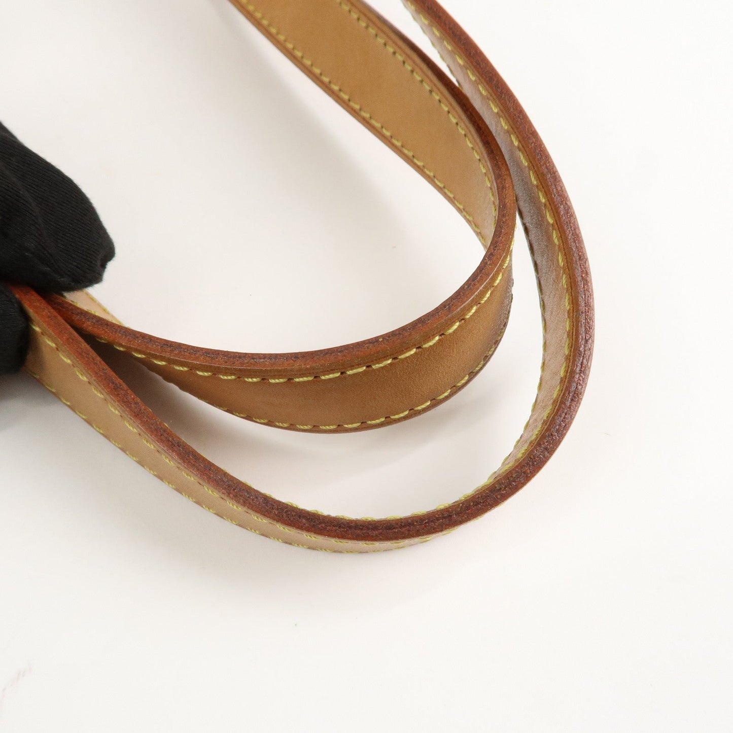 Louis Vuitton Vernis Rosewood Avenue Hand Bag Pomme D'Amour M93507【Pre-order】