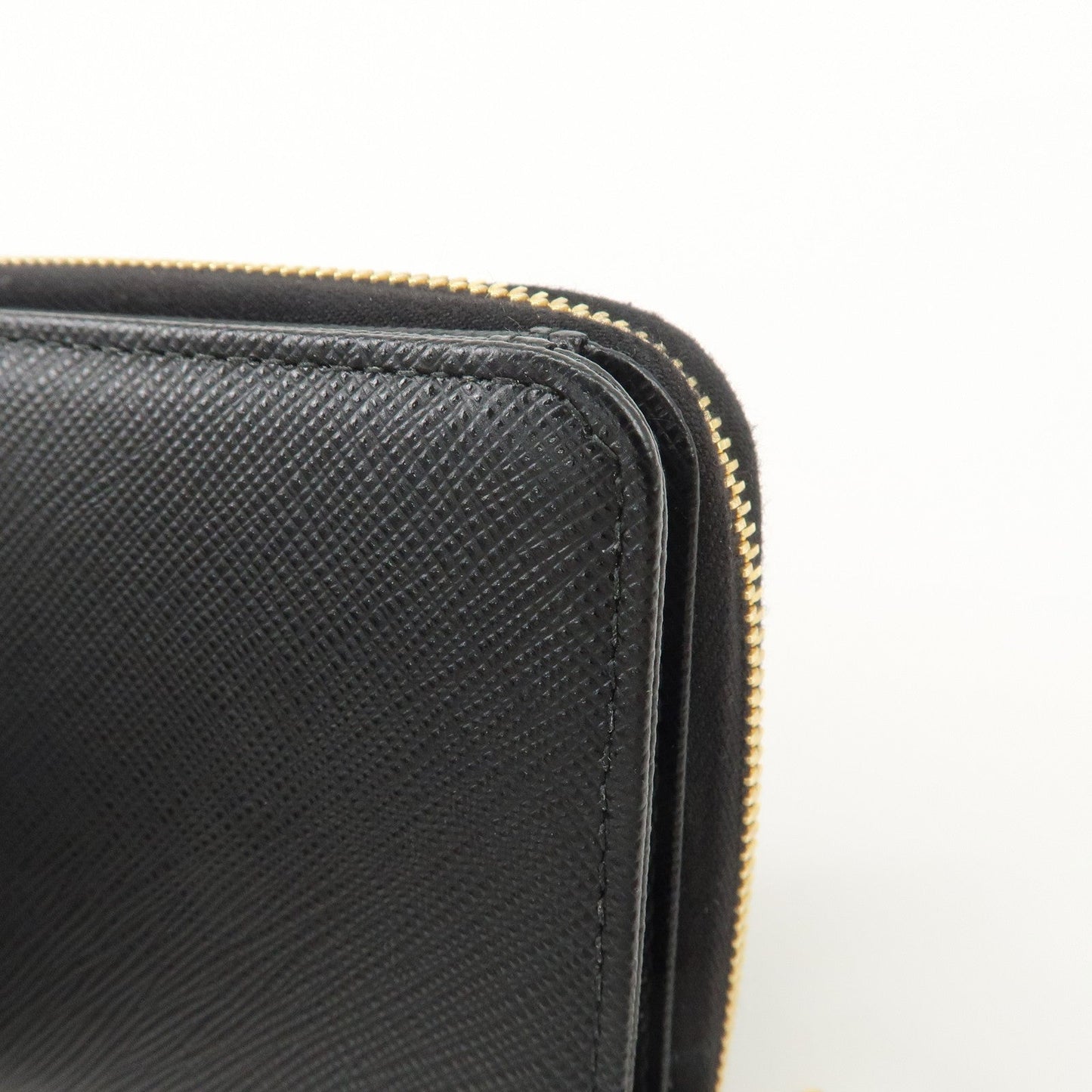 Prada Logo Saffiano Leather Round Zippy Wallet Black 1MM268【Pre-order】
