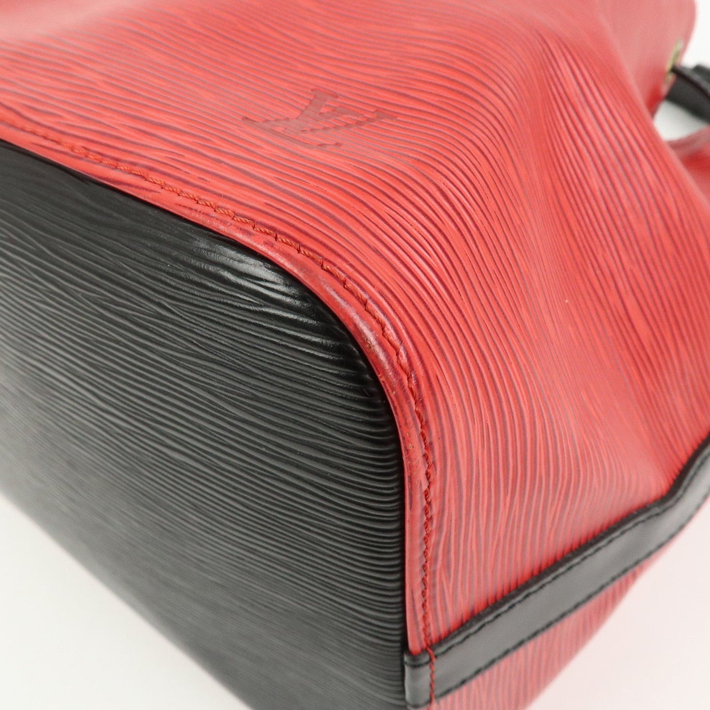 Louis Vuitton Epi Petit Noe Shoulder Bag Bicolor Noir Red M44172【Pre-order】