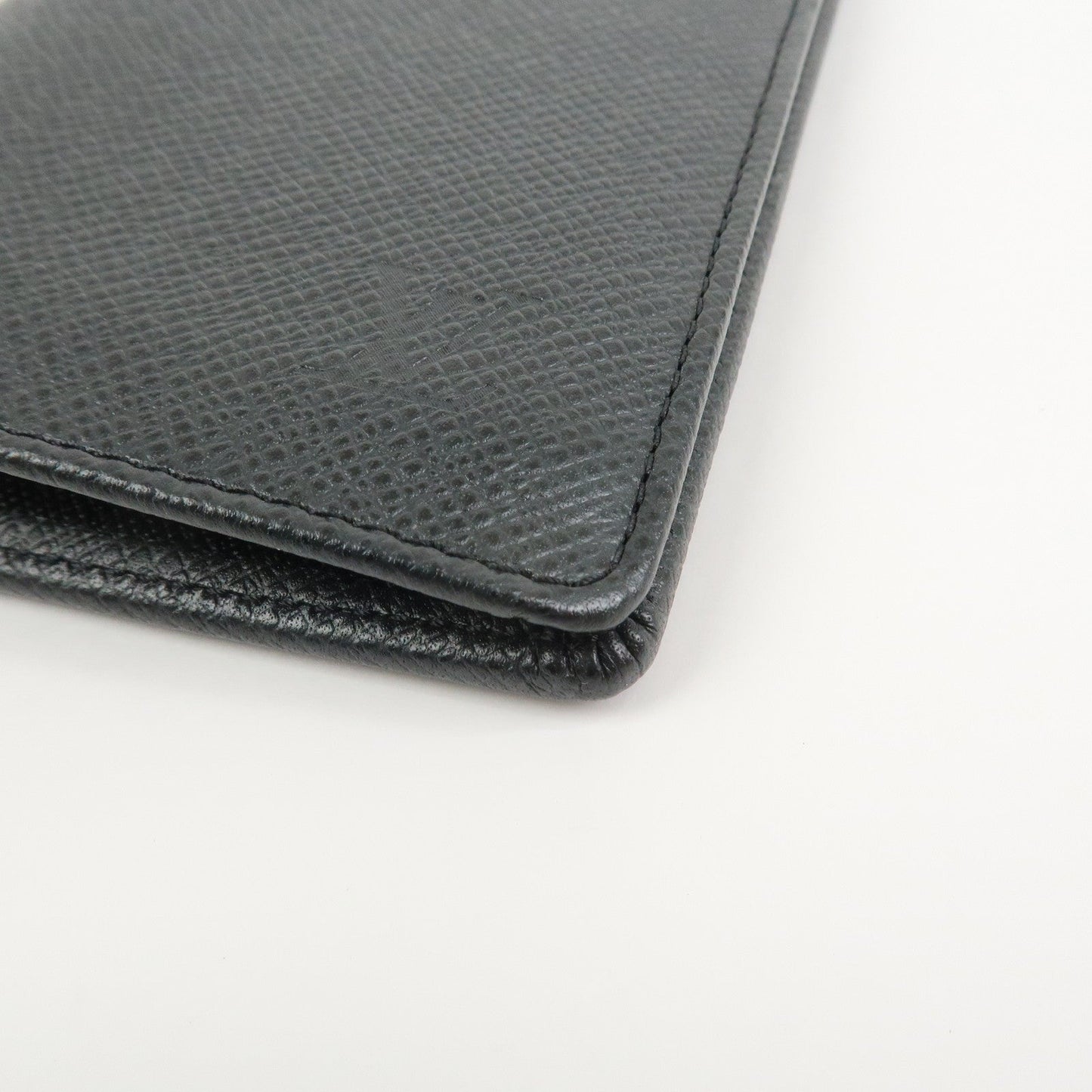 Louis Vuitton Taiga Portefeuille Brazza Bi-fold Long Wallet M30501【Pre-order】