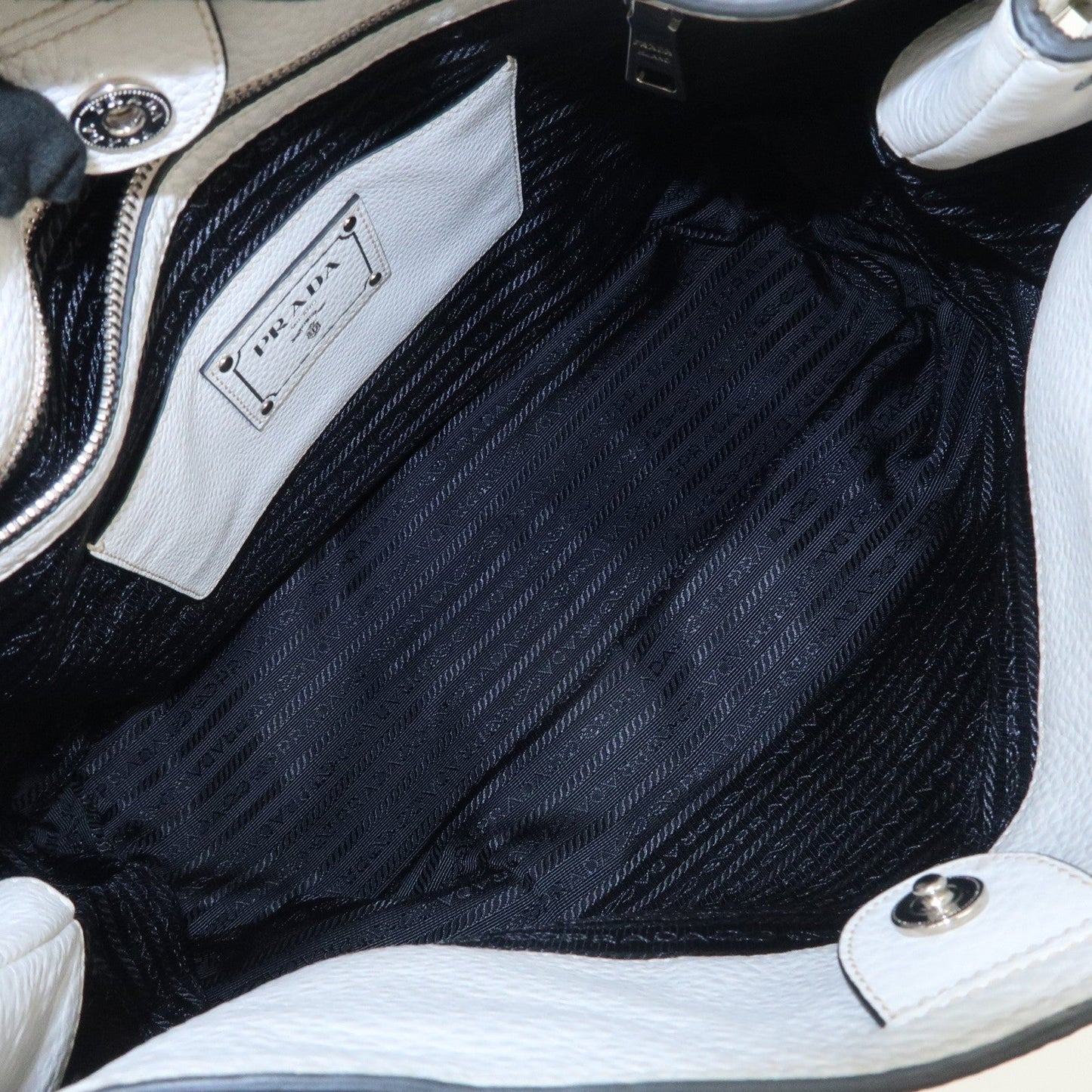 Prada Triangle Logo Leather Shoulder Bag White BR5124【Pre-order】