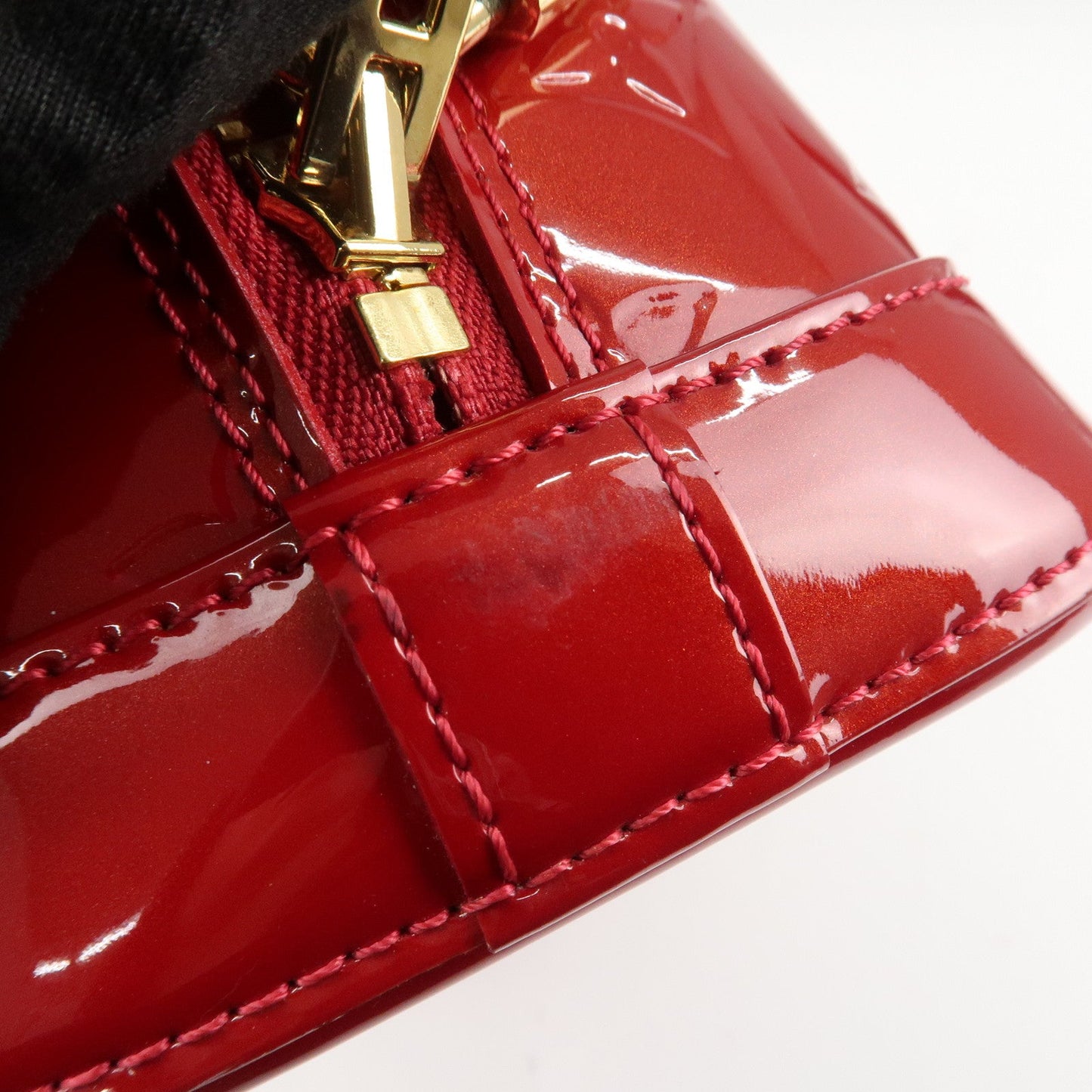 Louis Vuitton Monogram Vernis Alma BB 2Way Bag Red POMME D'AMOUR M91606【Pre-order】