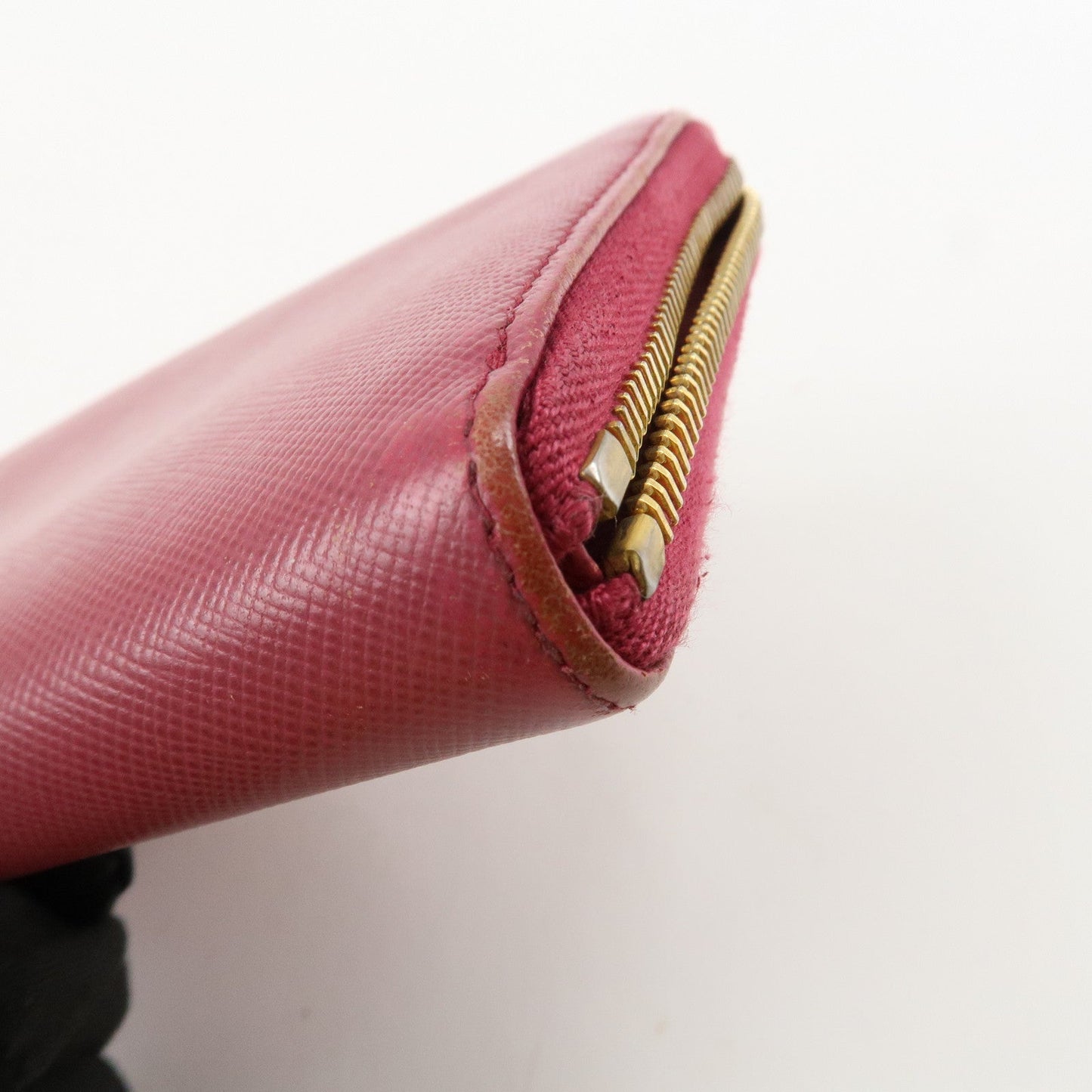 Prada Logo Saffiano Leather Round Zippy Long Wallet Pink 1M0506 Used【Pre-order】