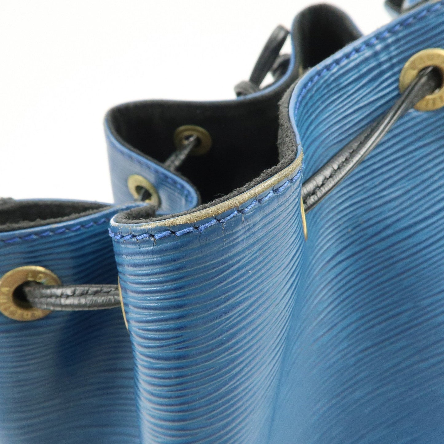 Louis Vuitton Epi Petit Noe Bi-color Shoulder Bag Noir Blue M44152【Pre-order】