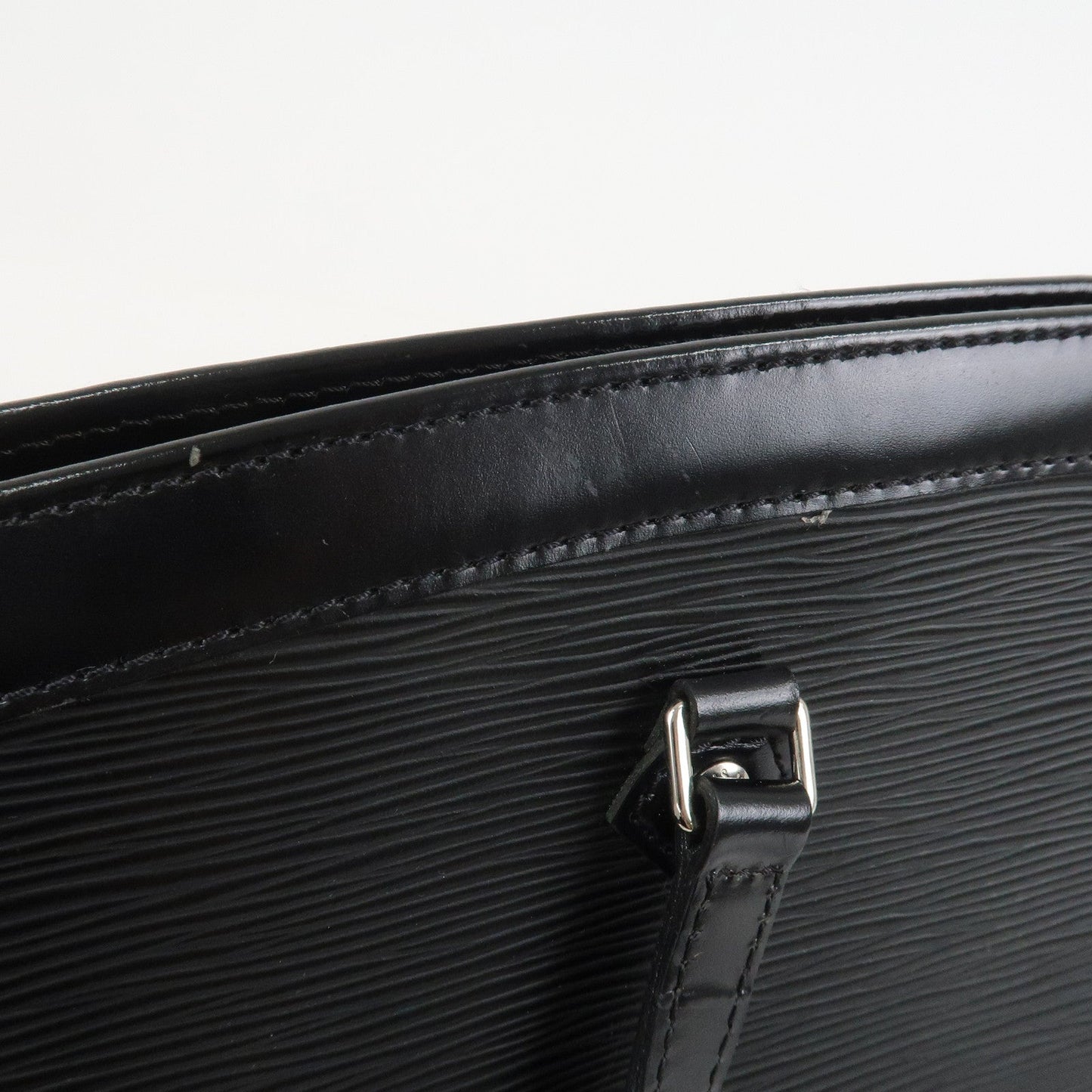 Louis Vuitton Epi Leather Madeleine PM Hand Bag Noir Black M59332【Pre-order】