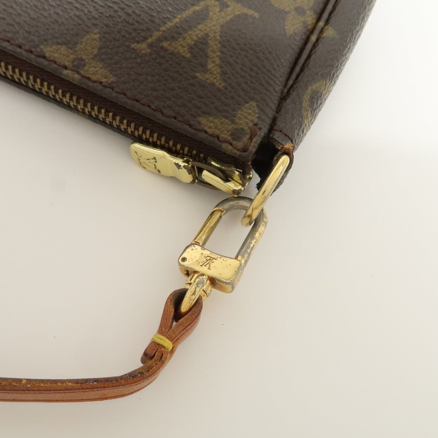 Louis Vuitton Monogram Pochette Accessoires Hand Bag Brown M51980【Pre-order】