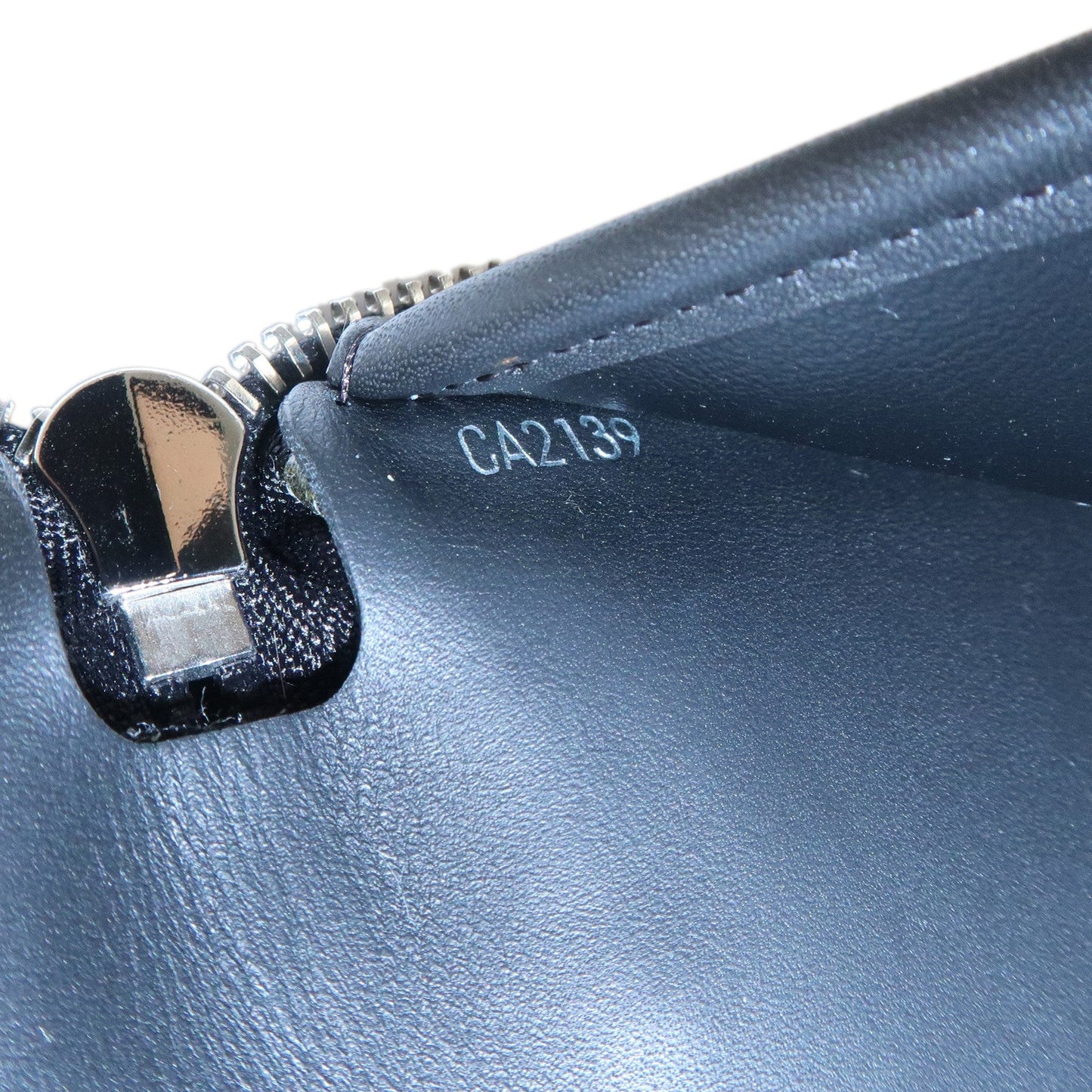 Louis Vuitton Torillon Leather Vertical Zippy Wallet Black M68228【Pre-order】