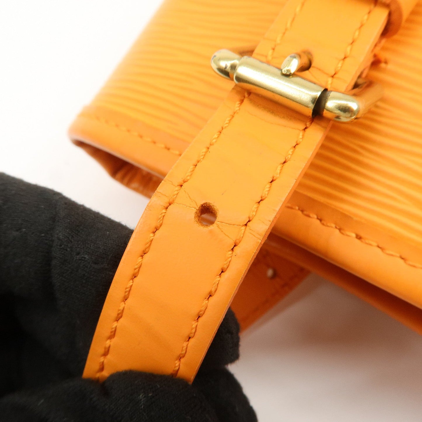 Louis Vuitton Epi Bucket PM Shoulder Bag Tote Bag Mandarin M5899H【Pre-order】