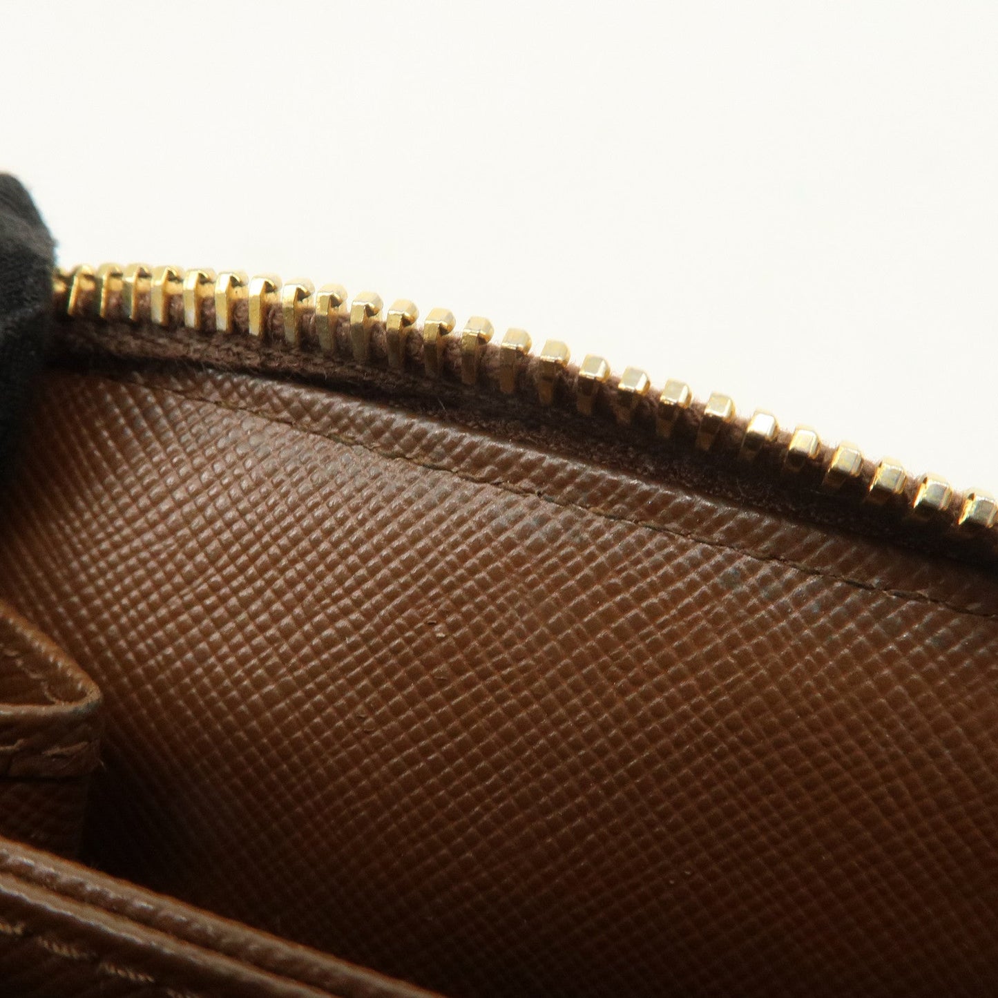 Prada Triangle Logo Saffiano Leather Coin Case Coin Purse Brown【Pre-order】