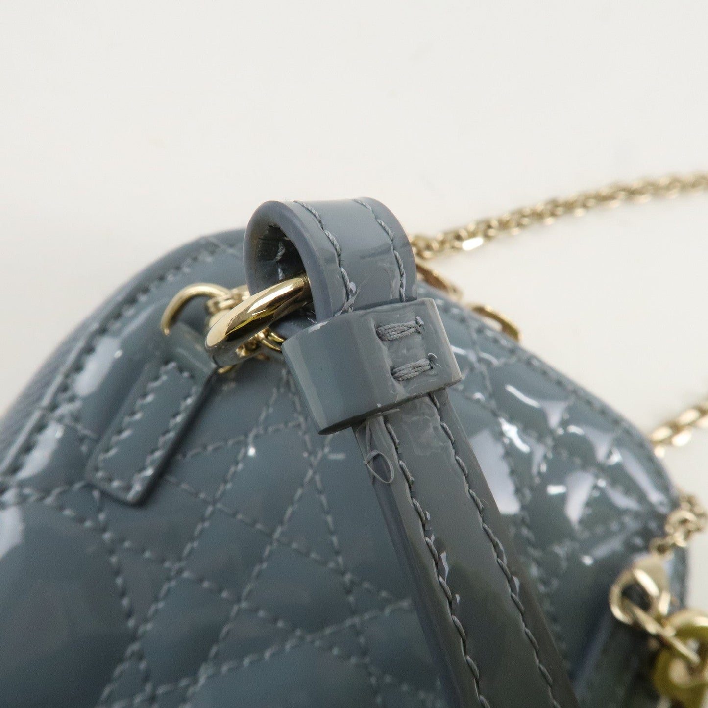 Christian Dior Lady Dior Cannage Patent Leather Phone Holder【Pre-order】