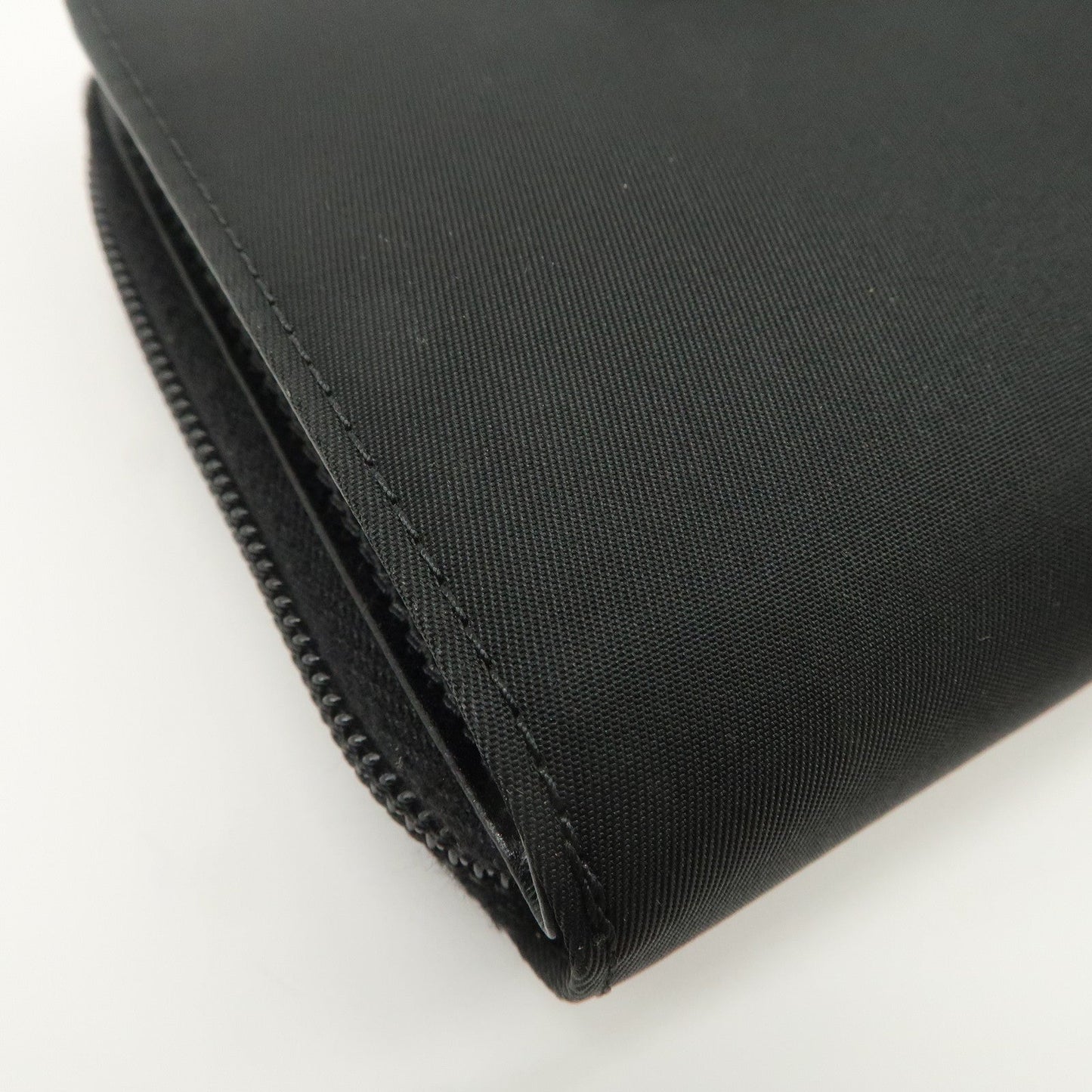 Prada Tessuto Nylon Bi-fold Round Zippy Compact Wallet Black M605【Pre-order】